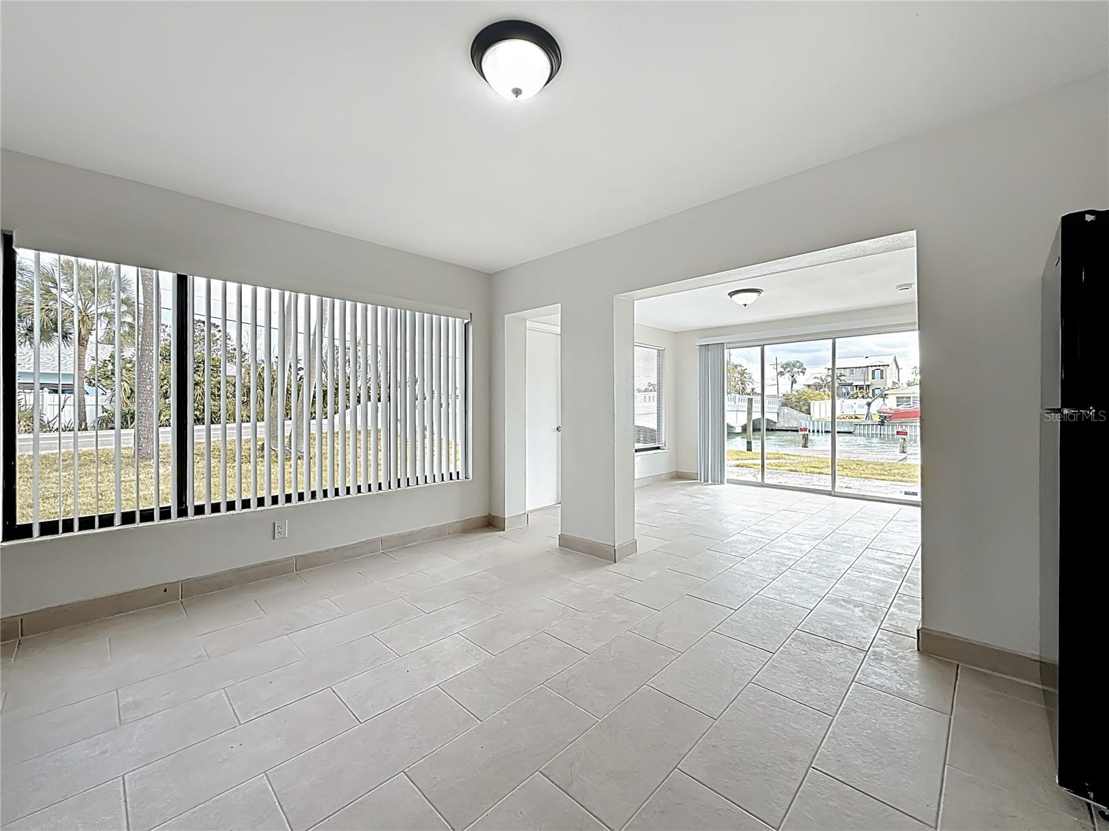 ISLAND ESTATES UNIT 1 SEC A - Residential Lease