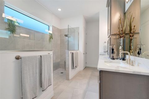 Tiny photo for 1990 Wallingford Loop, Mount Dora, FL 32757 (MLS # G5108039)