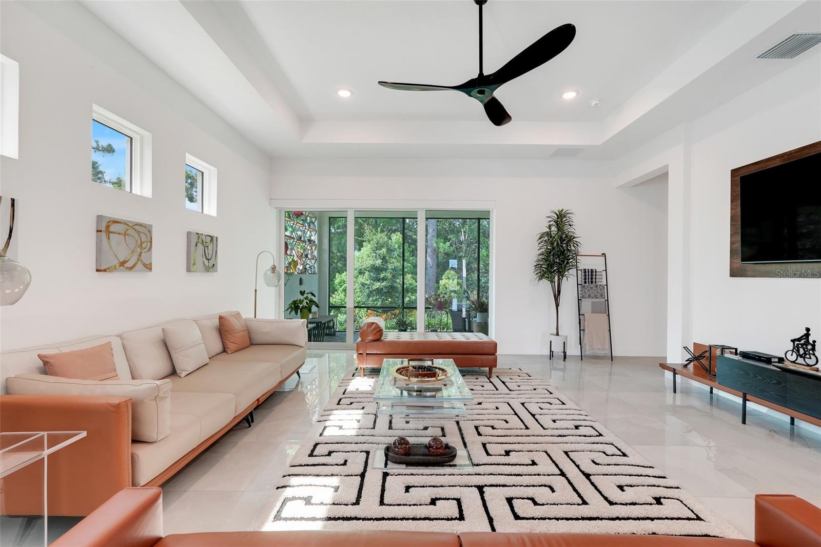 LAKES OF MOUNT DORA - Residential