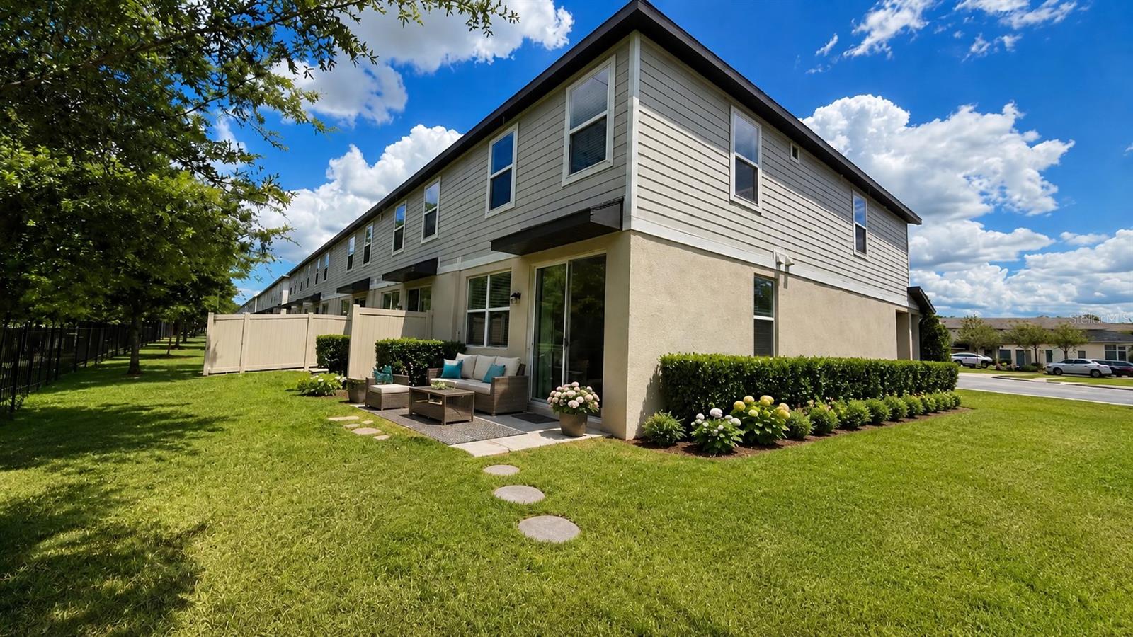 LEGACY PLACE - Residential