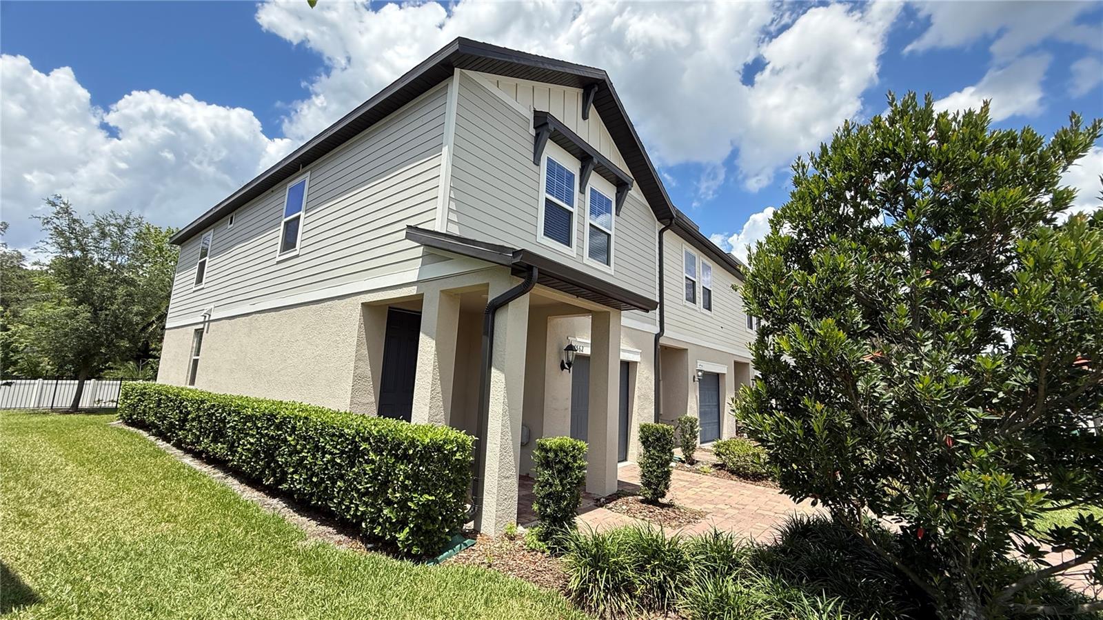 LEGACY PLACE - Residential