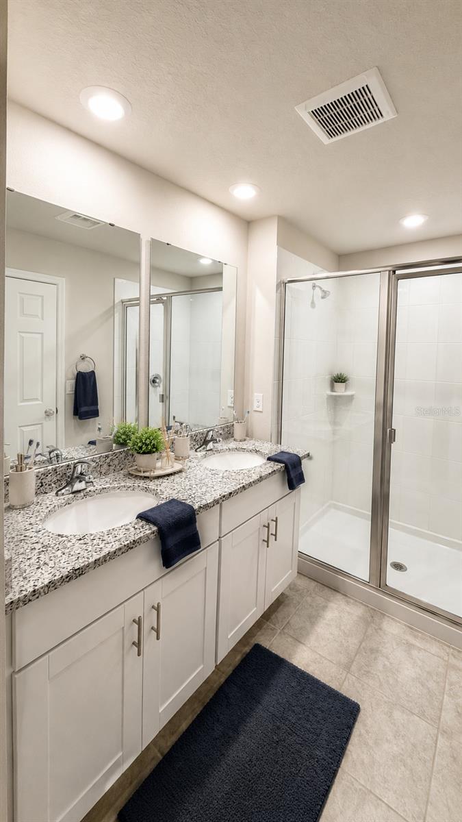 LEGACY PLACE - Residential
