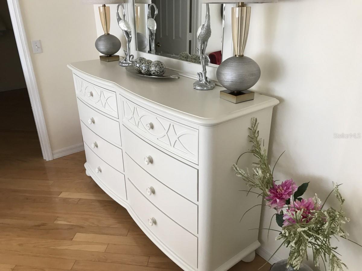 ON TOP OF THE WORLD - Residential Lease