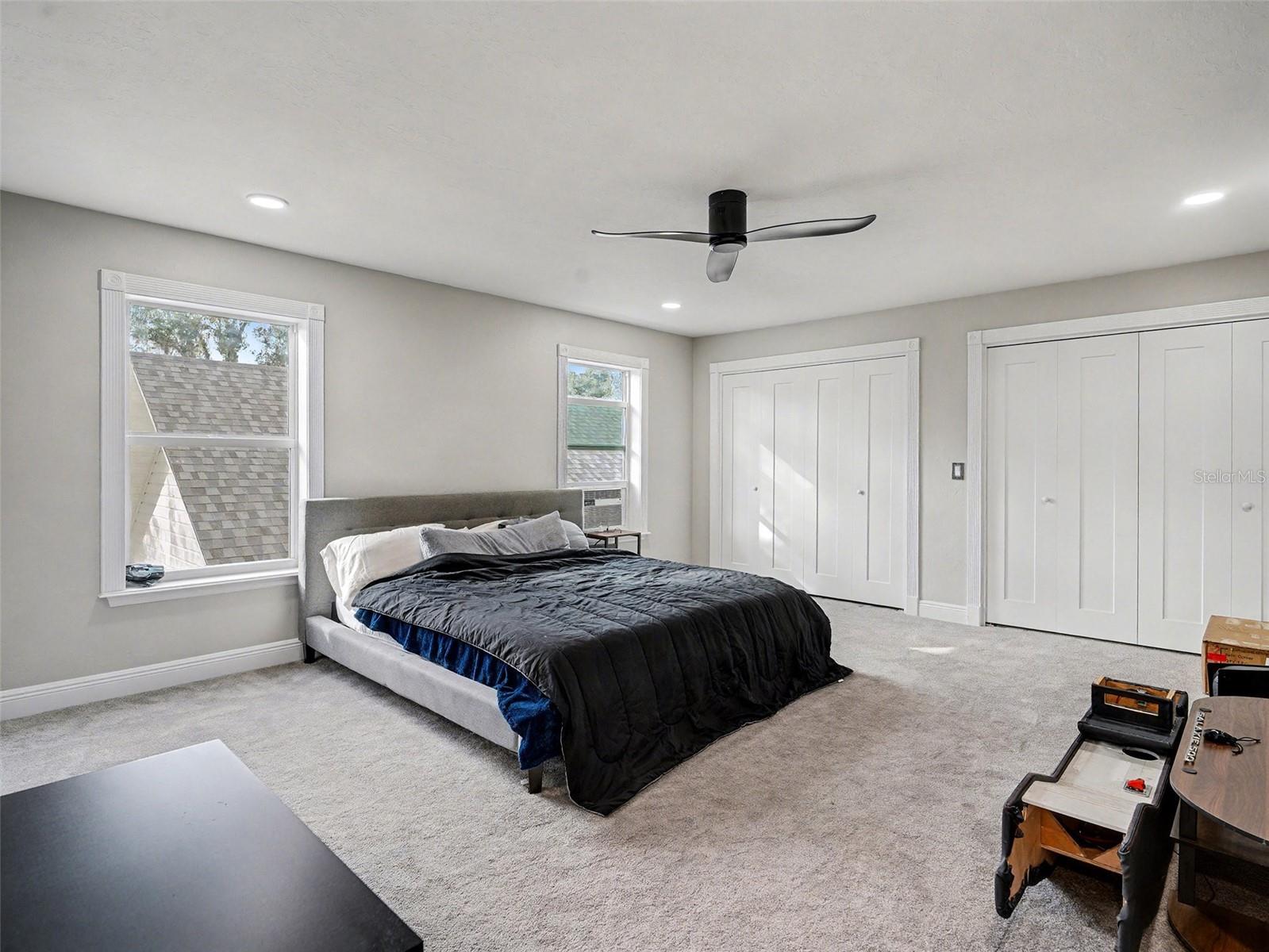 OAK HAMMOCK - Residential