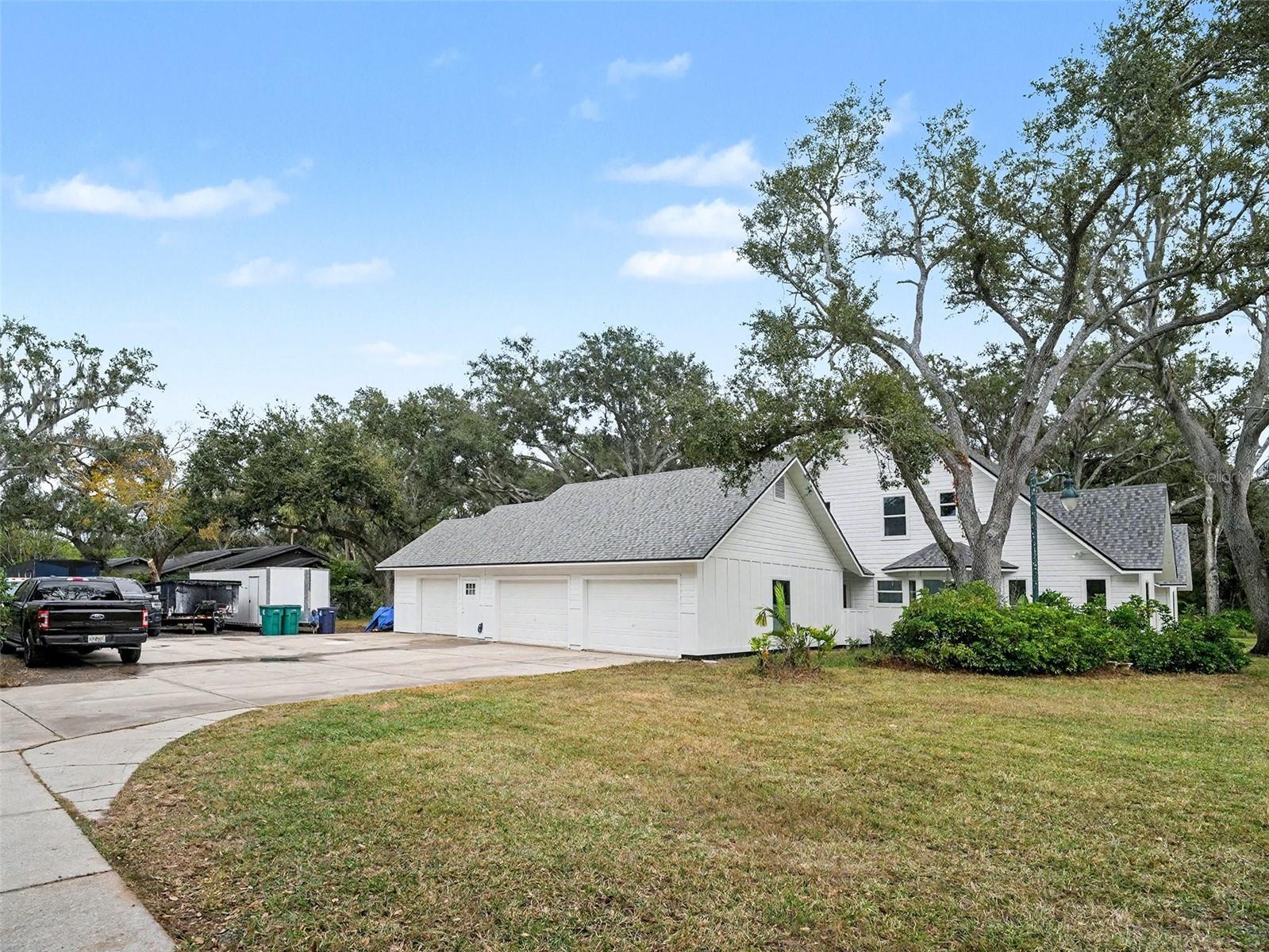 OAK HAMMOCK - Residential