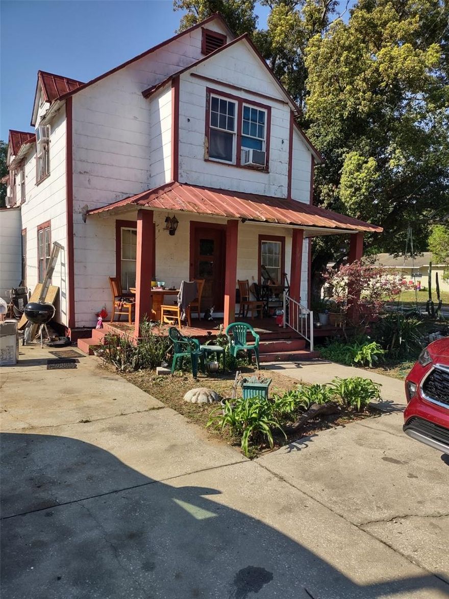 Built in 1930, the property features a two-story layout with wood-frame construction, metal roof, and a mix of tile and carpet flooring. The large footprint and bedroom count create multiple exit strategies including room-by-room rental, workforce housing, or full renovation resale.Value-add opportunity in the growing market of Frostproof. This 5-bedroom, 2-bathroom single-family home offers a ton of living space on a 0.35-acre lot, delivering strong upside for investors targeting scale and cash flow.