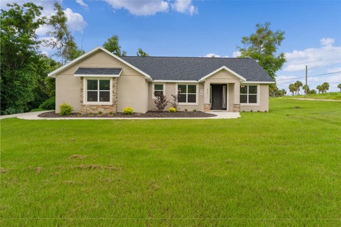 Photo of 2525 SW 7th Avenue, Ocala, FL 34471 (MLS # OM727535)