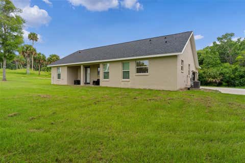 Tiny photo for 2525 SW 7th Avenue, Ocala, FL 34471 (MLS # OM727535)