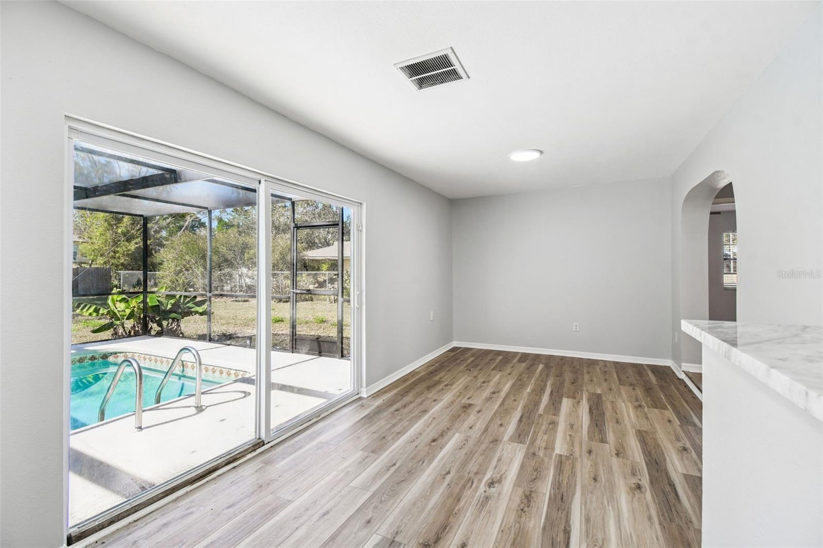 SPRING HILL - Residential