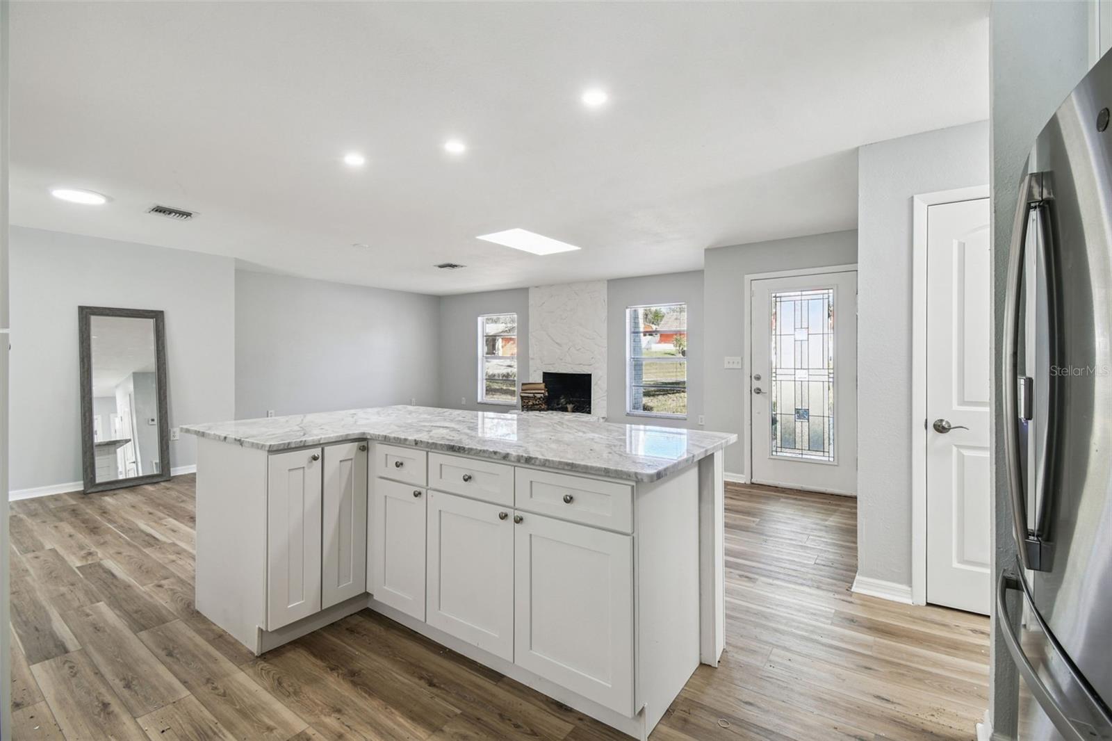 SPRING HILL - Residential