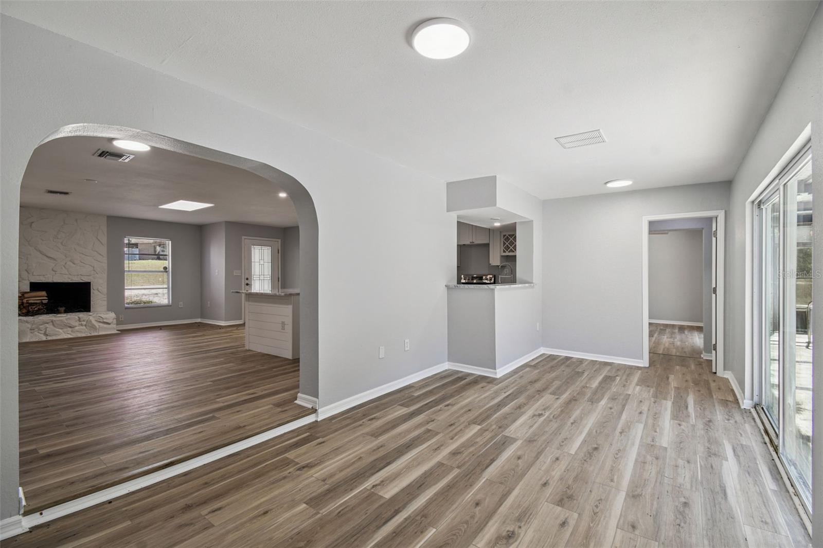 SPRING HILL - Residential