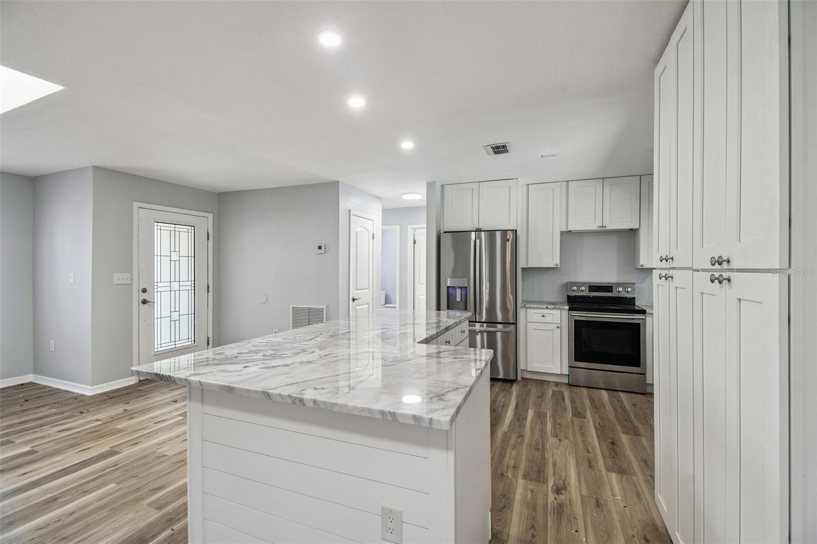 SPRING HILL - Residential