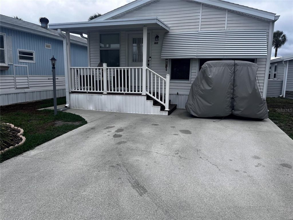 Photo of 9000 Us Highway 192 #317, Clermont, FL 34714 (MLS # S5127048)