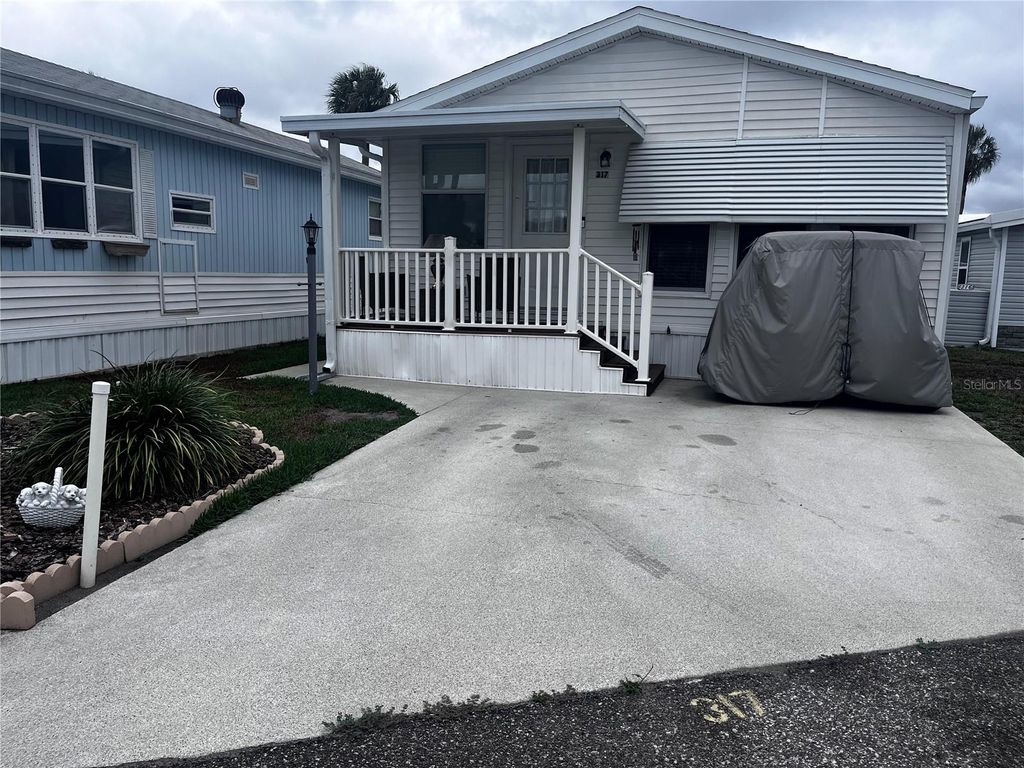 Photo of 9000 Us Highway 192 #317, Clermont, FL 34714 (MLS # S5127048)