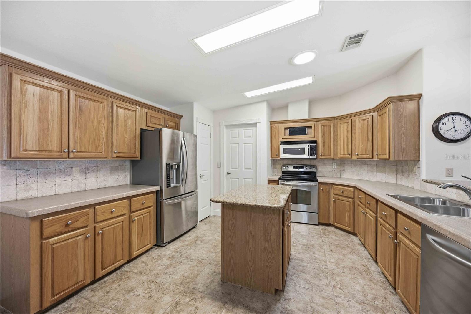 WINDMILL VILLAGE - Residential