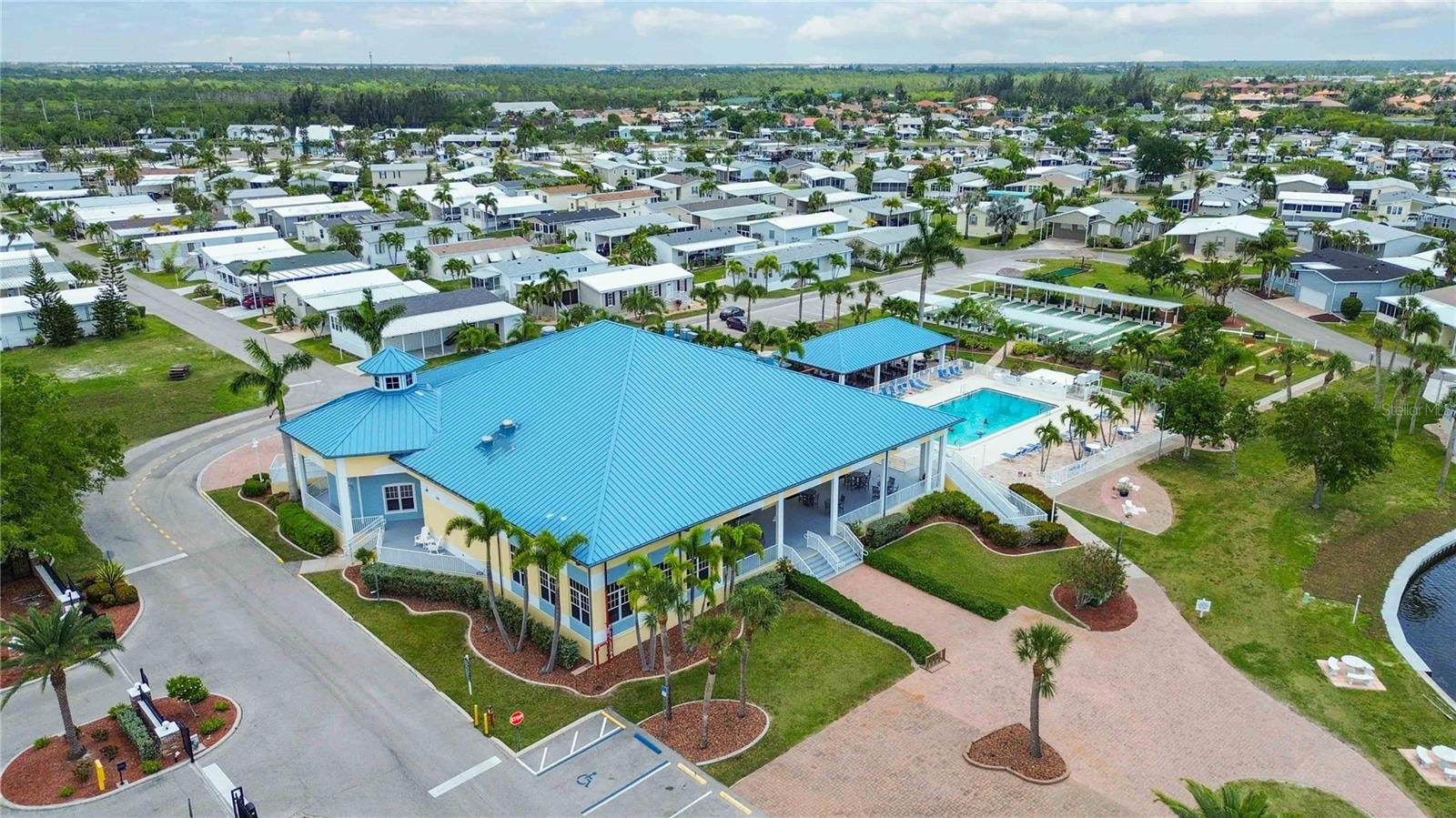 WINDMILL VILLAGE - Residential