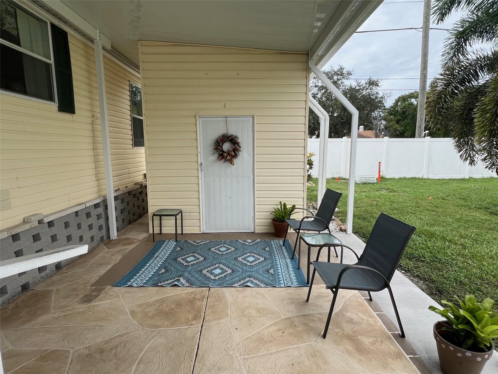 88 PINDO PALM STREET W