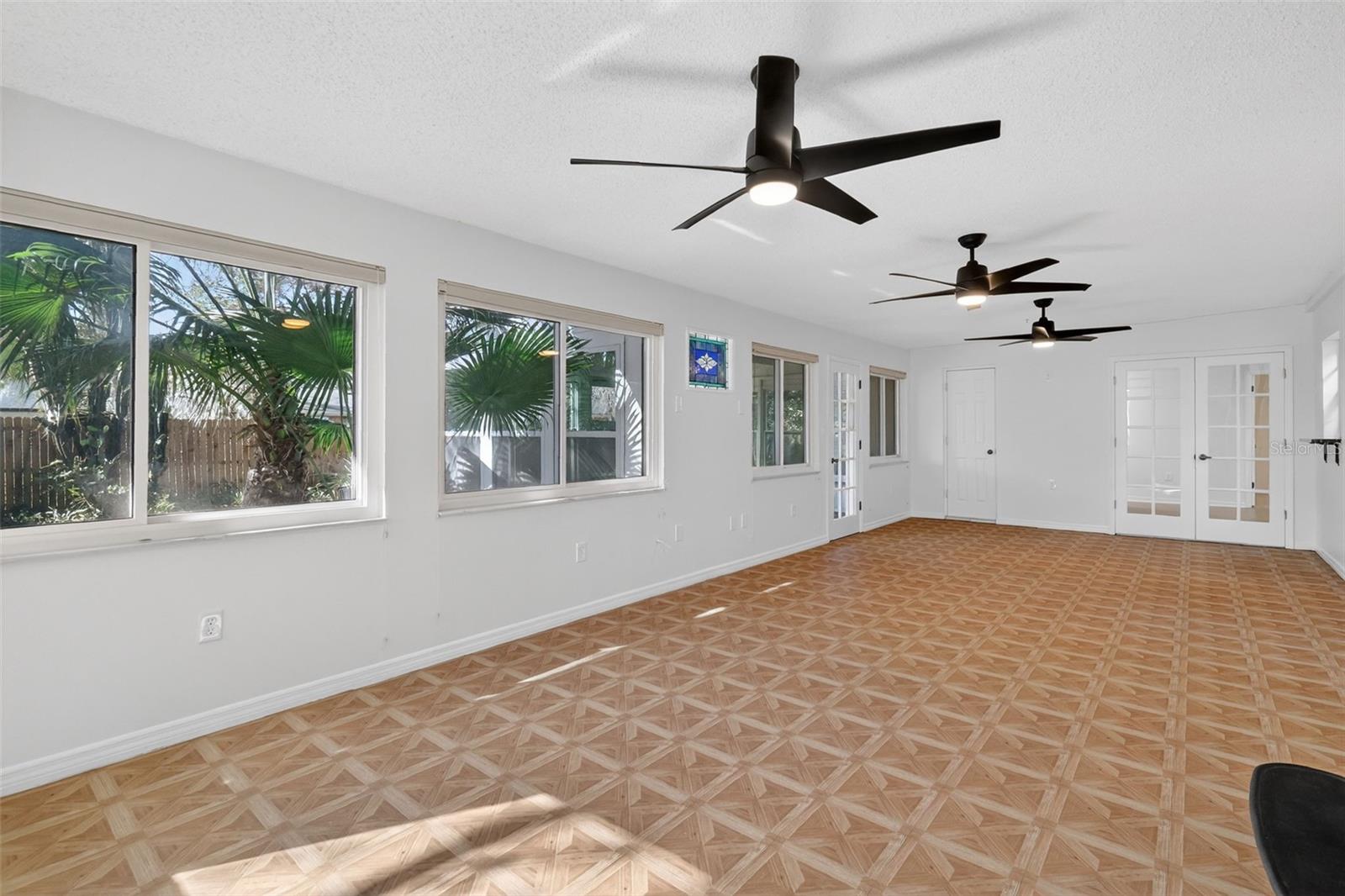 LAKE DORA PINES - Residential