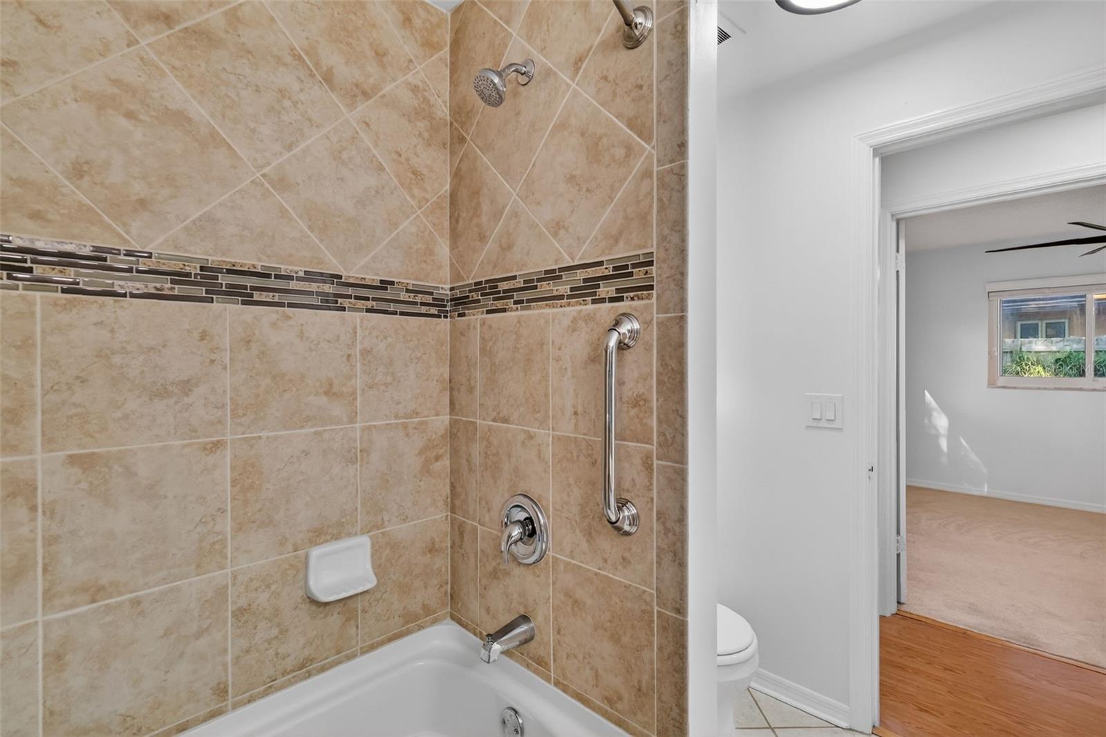 LAKE DORA PINES - Residential