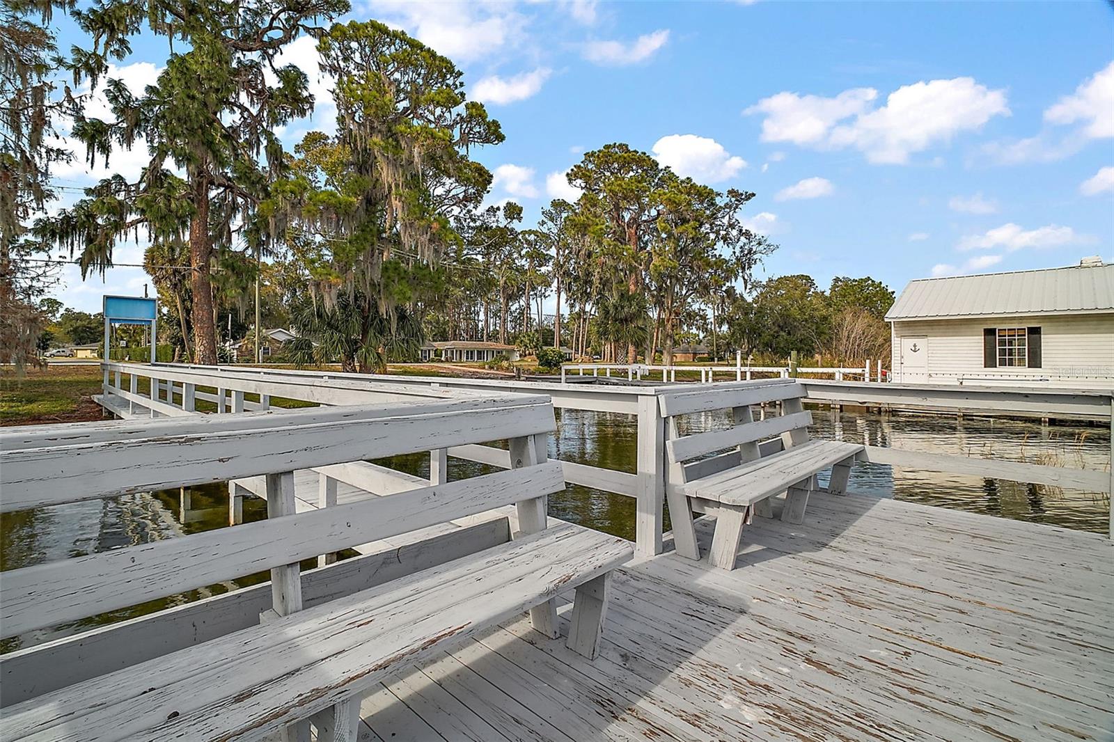 LAKE DORA PINES - Residential