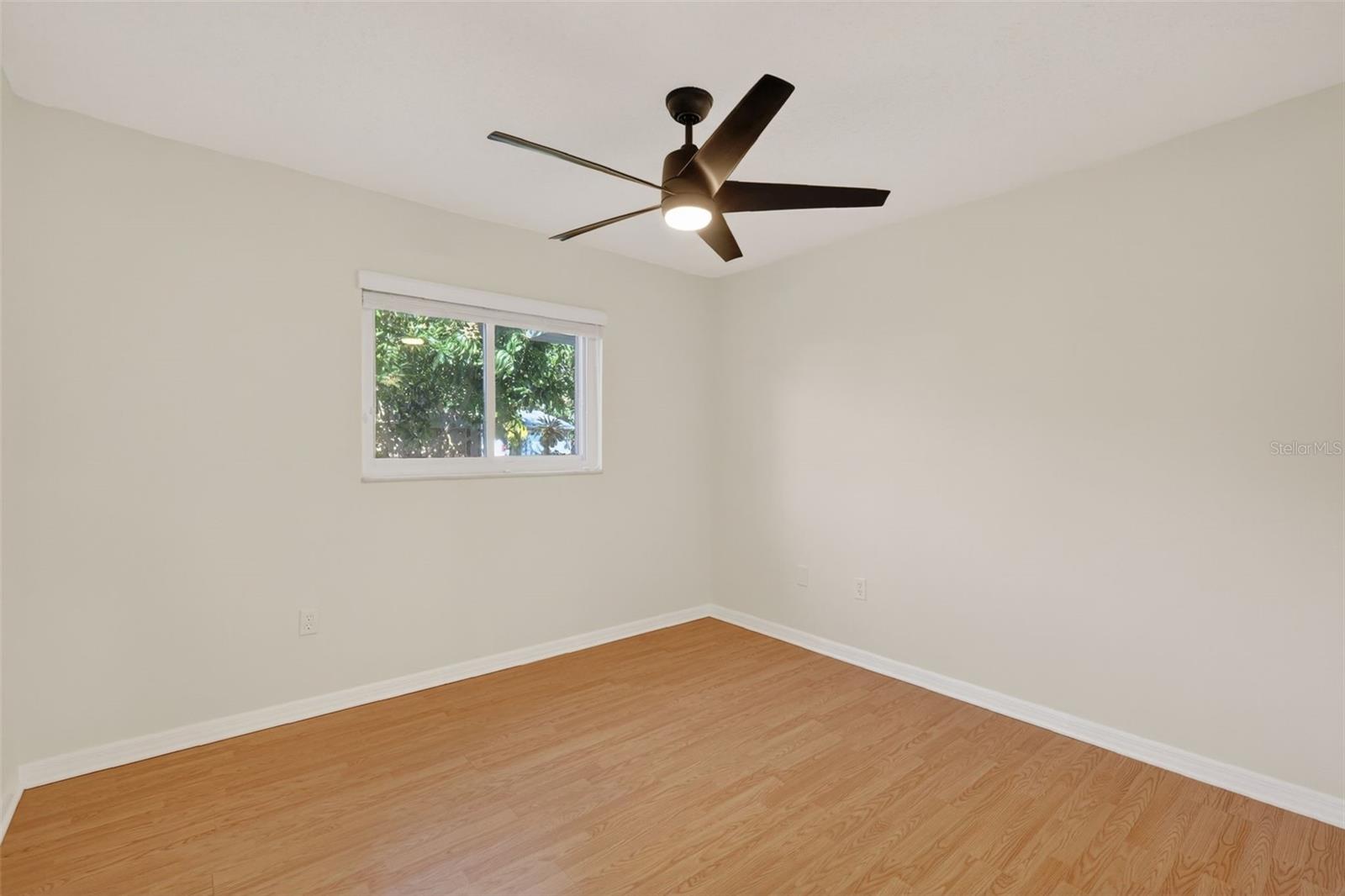 LAKE DORA PINES - Residential