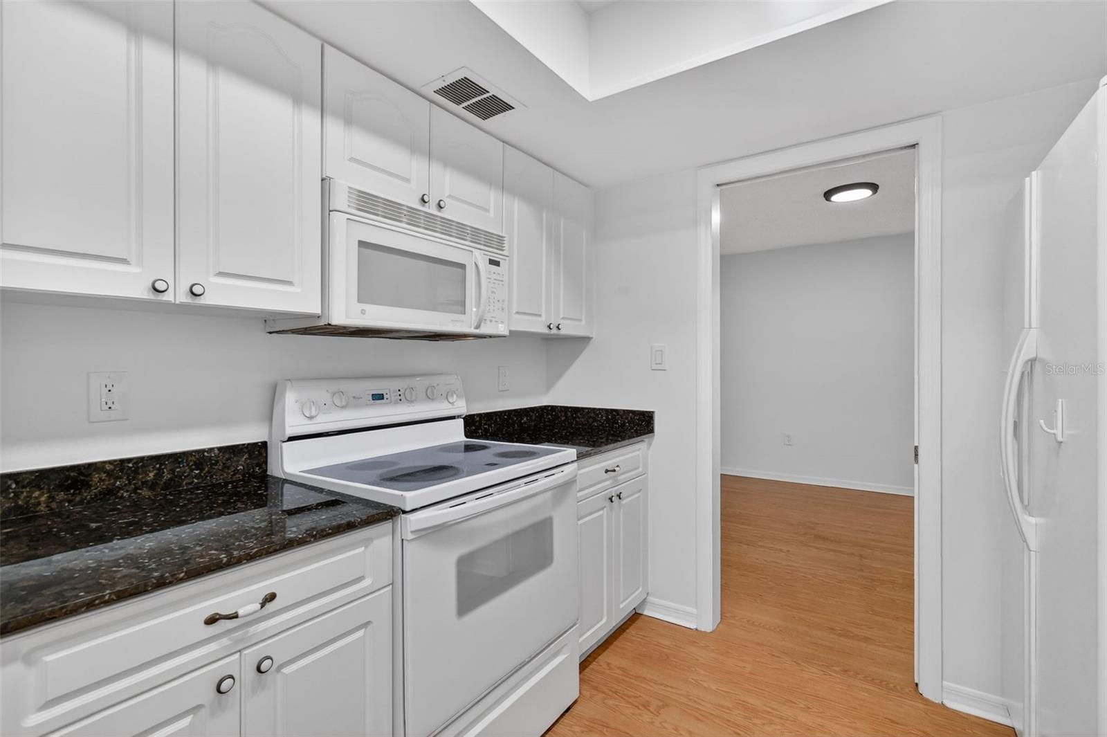 LAKE DORA PINES - Residential