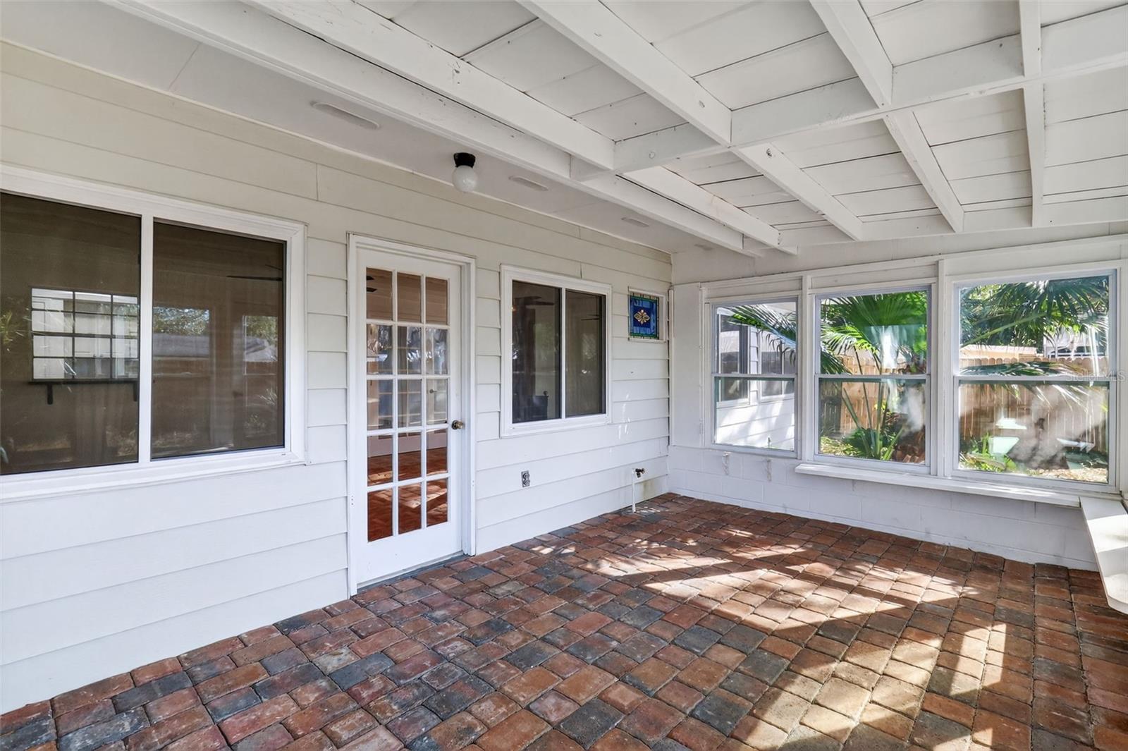 LAKE DORA PINES - Residential