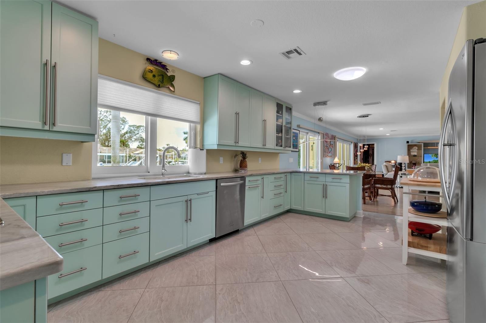 COUNTRY CLUB SHORES SEC 2 - Residential