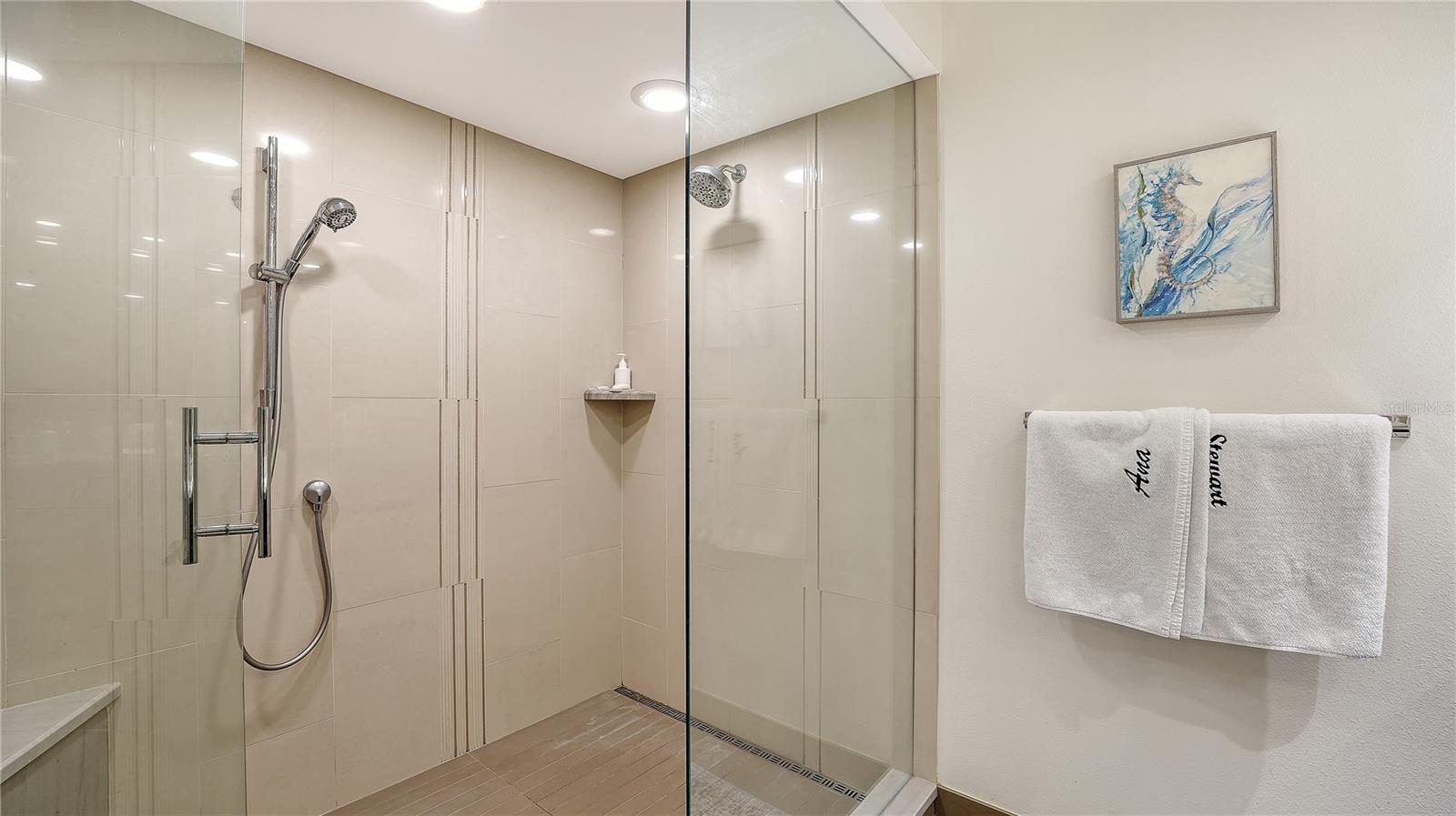 BEACHES OF LONGBOAT KEY PH-1 - Residential