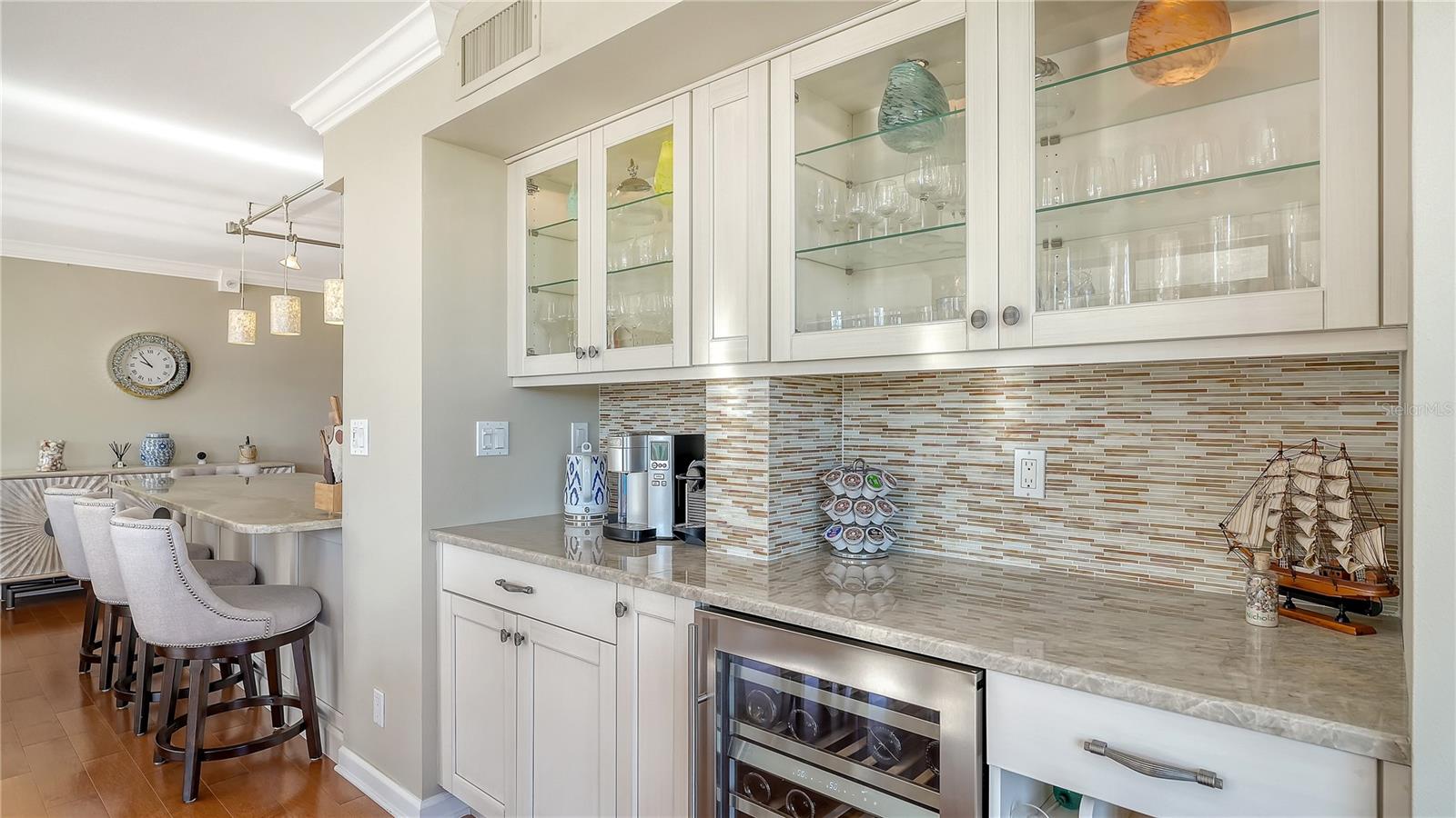 BEACHES OF LONGBOAT KEY PH-1 - Residential