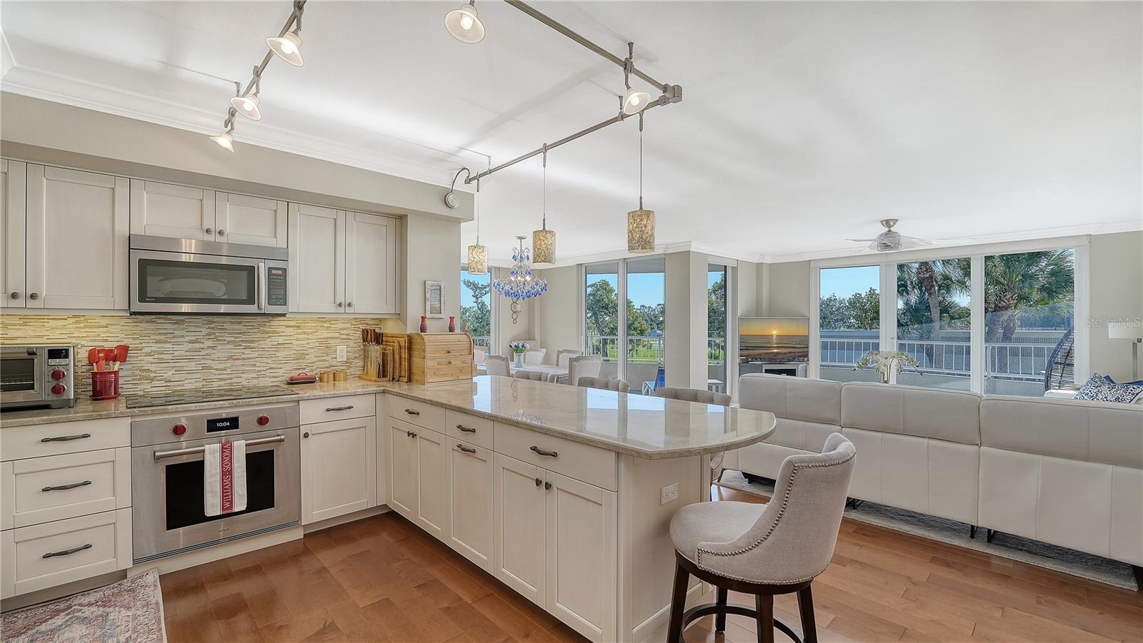 BEACHES OF LONGBOAT KEY PH-1 - Residential