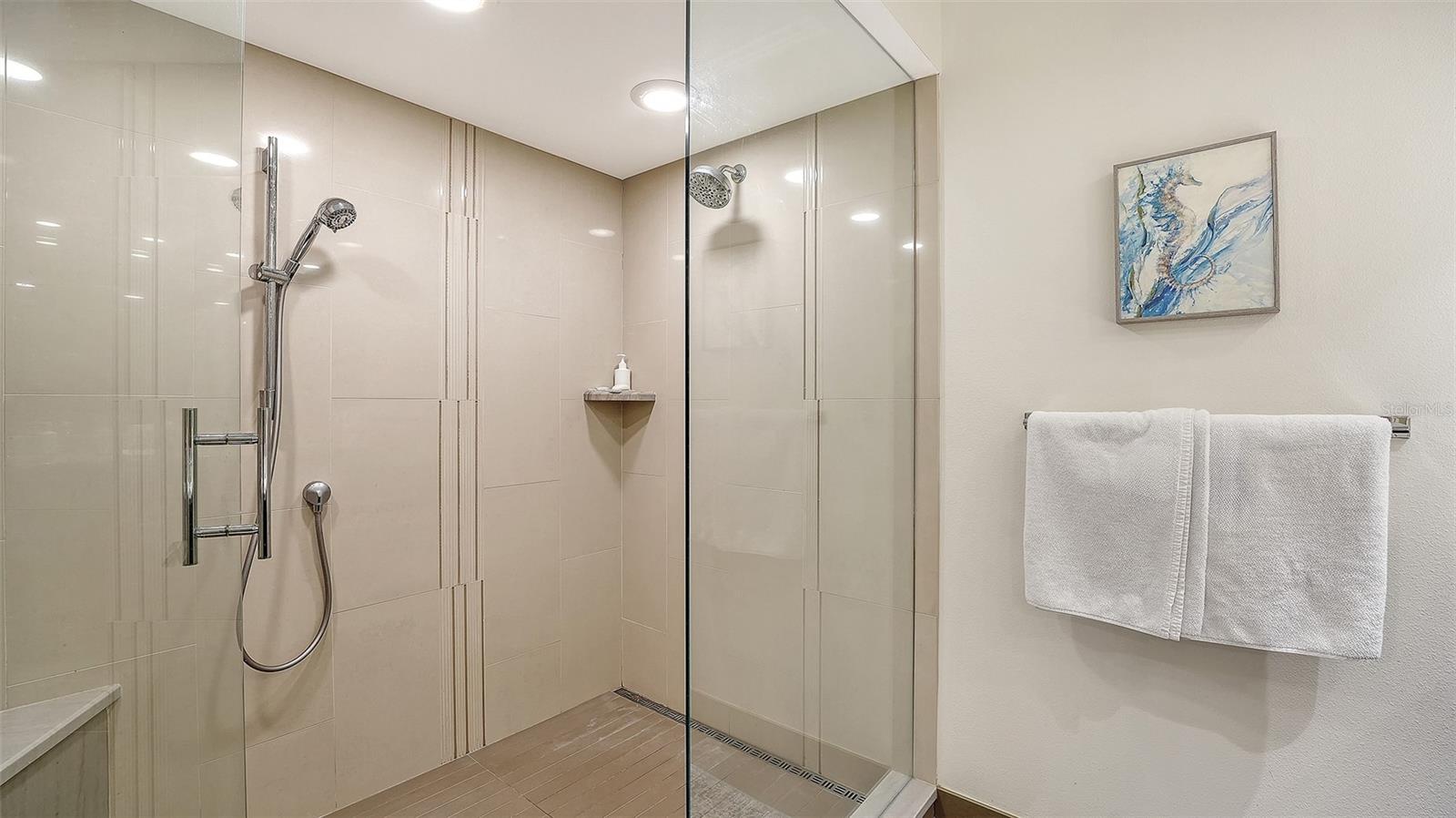 BEACHES OF LONGBOAT KEY PH-1 - Residential