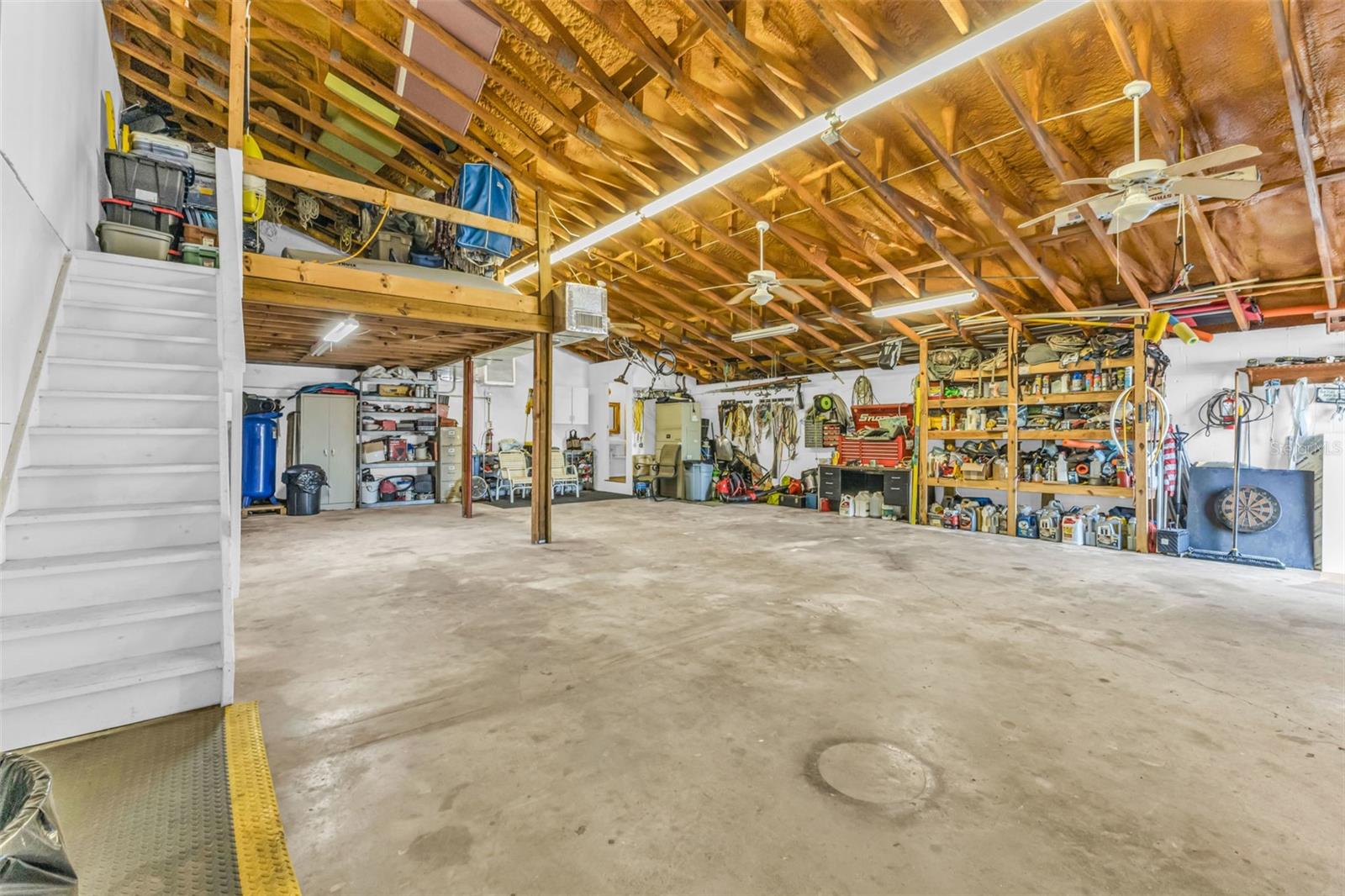 HRBR HEIGHTS - Commercial Sale