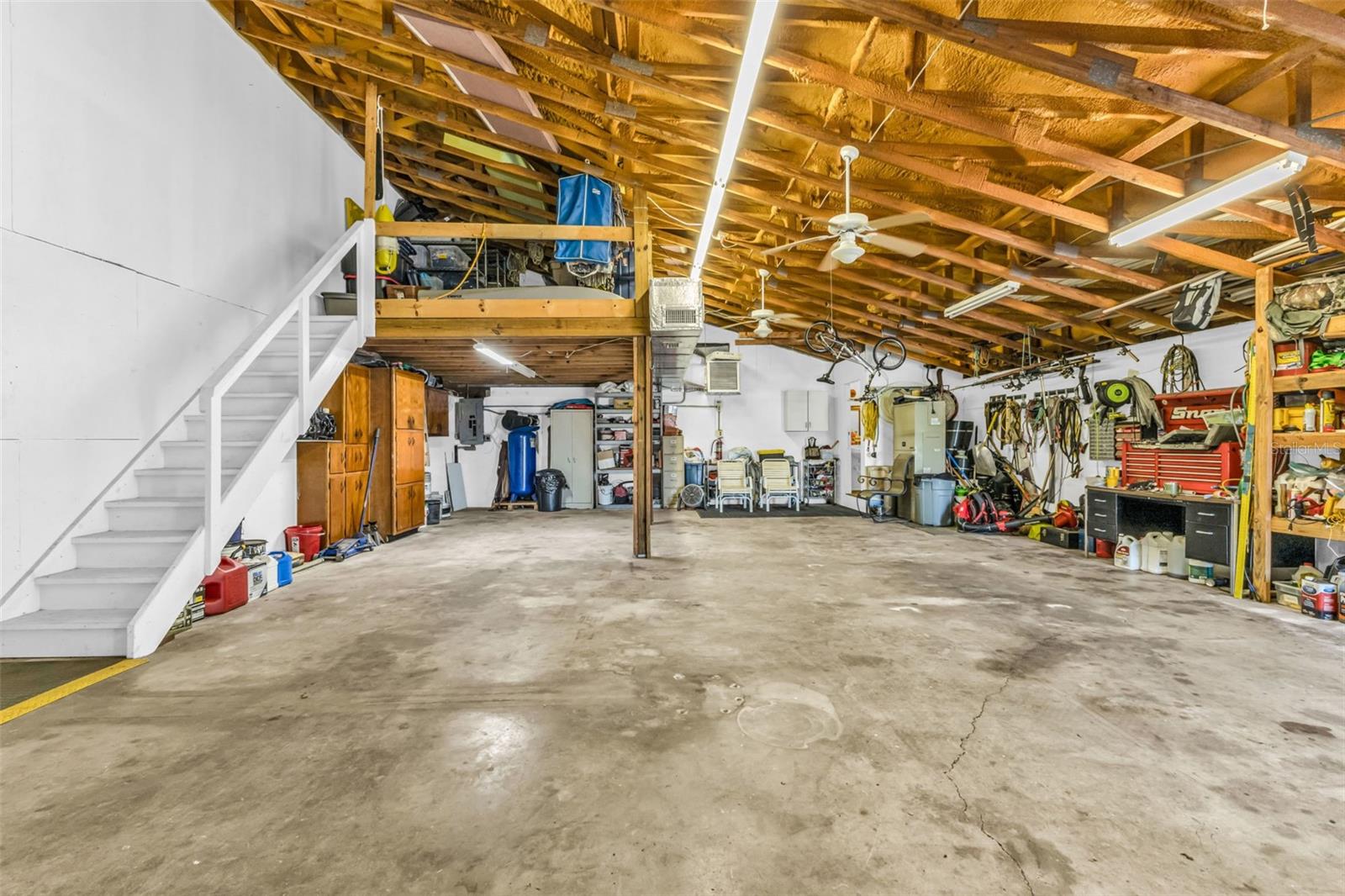 HRBR HEIGHTS - Commercial Sale