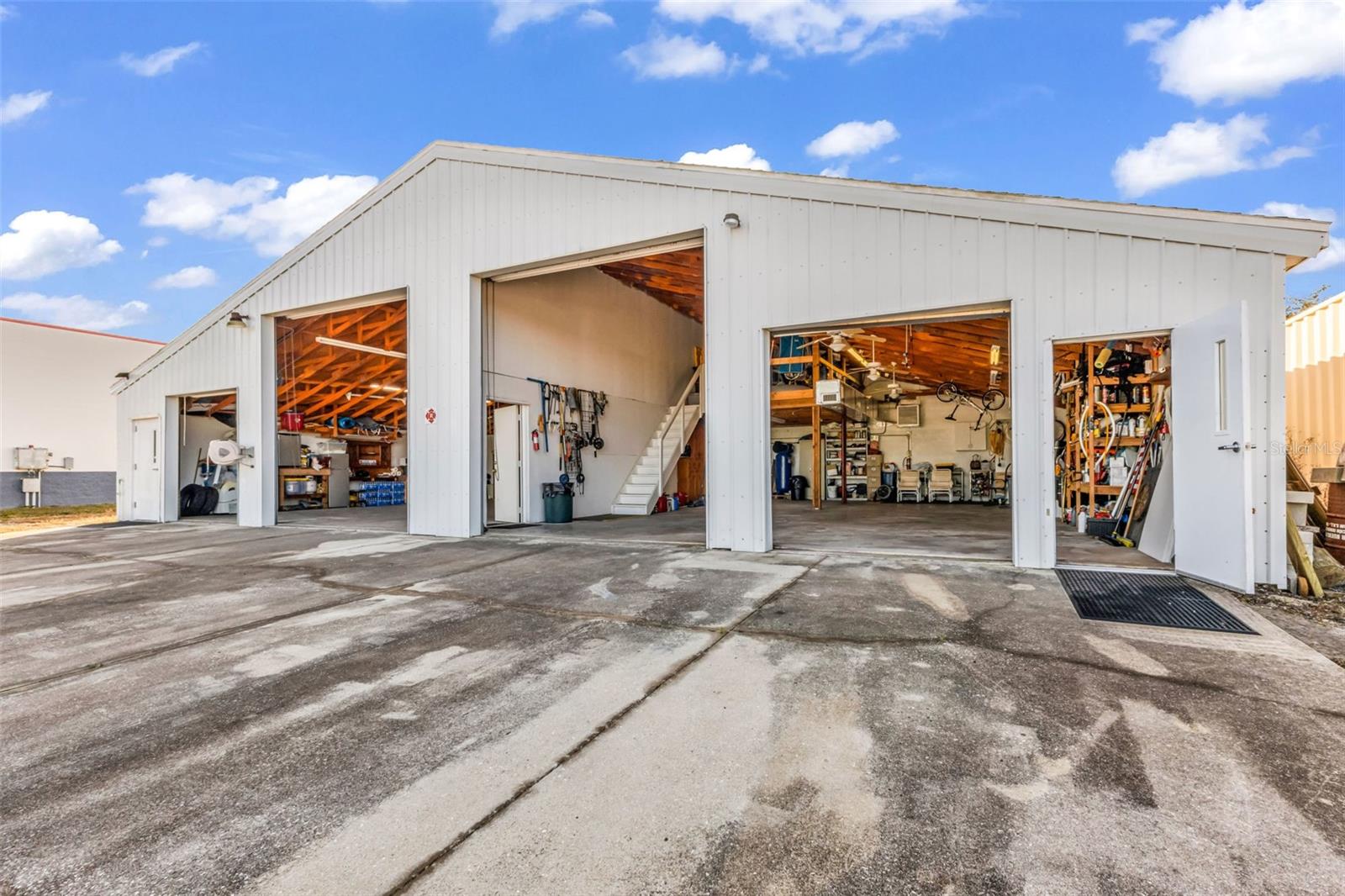 HRBR HEIGHTS - Commercial Sale