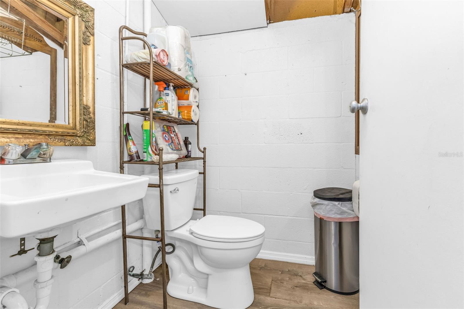 HRBR HEIGHTS - Commercial Sale