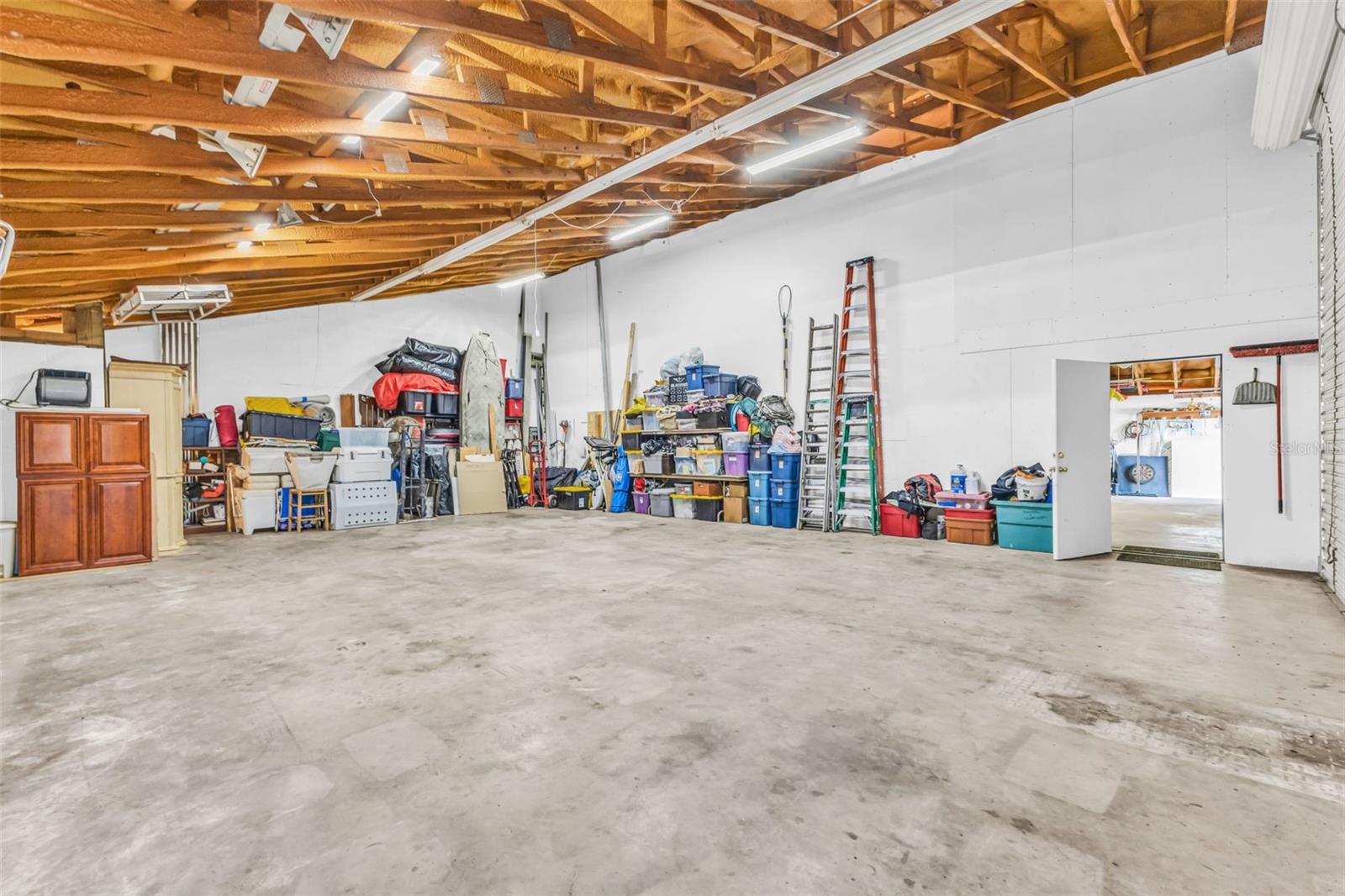 HRBR HEIGHTS - Commercial Sale