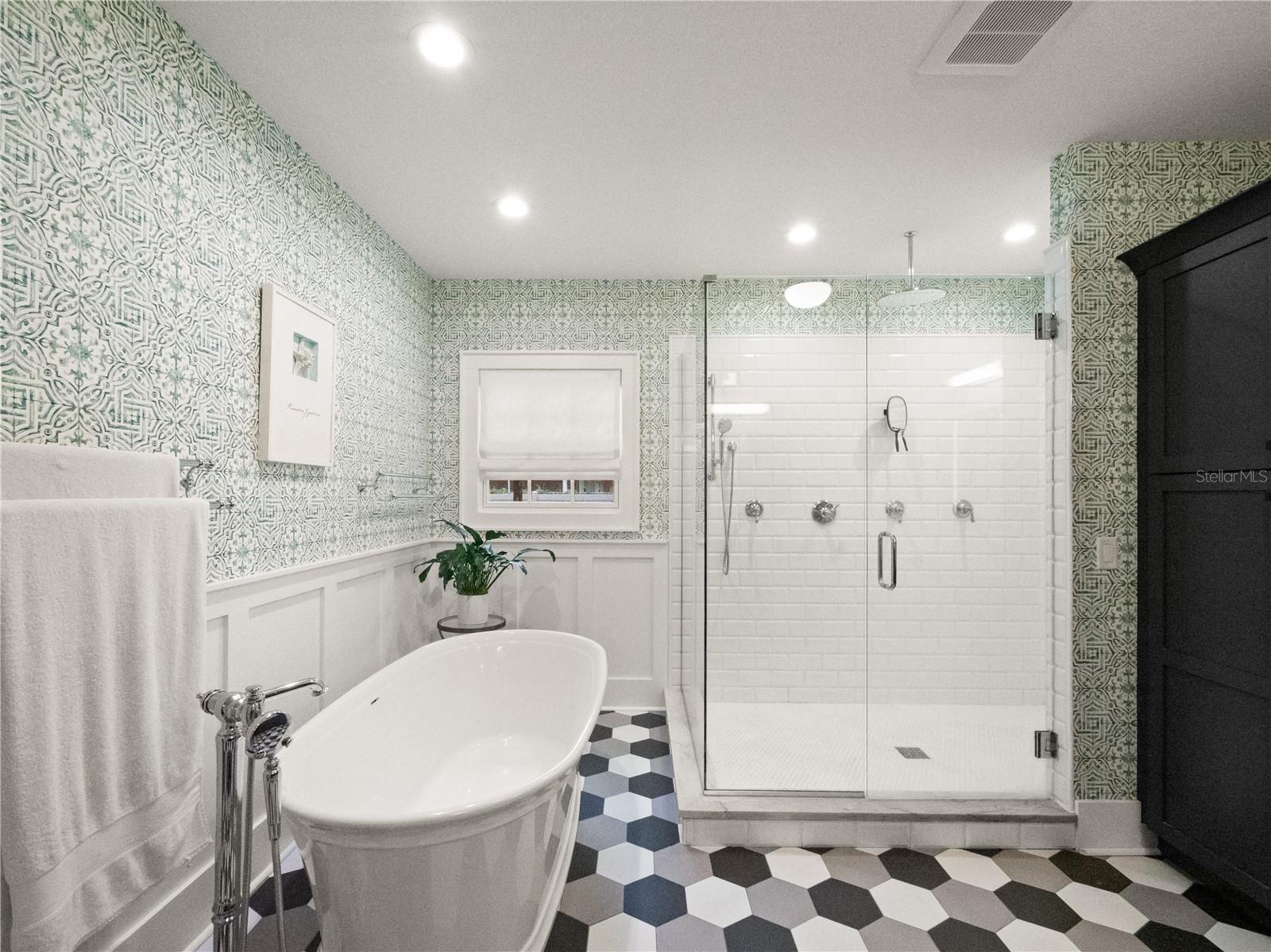 COLLEGE PARK CC SEC - Residential