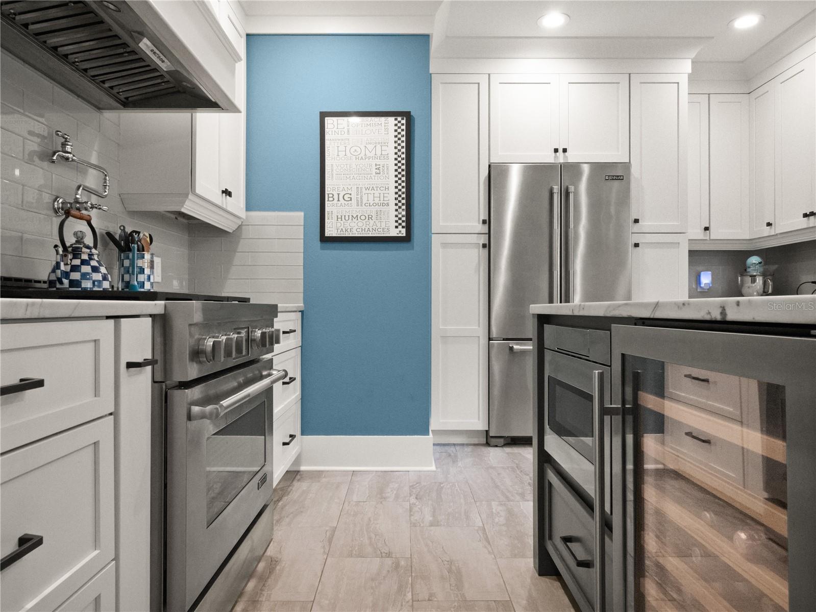 COLLEGE PARK CC SEC - Residential