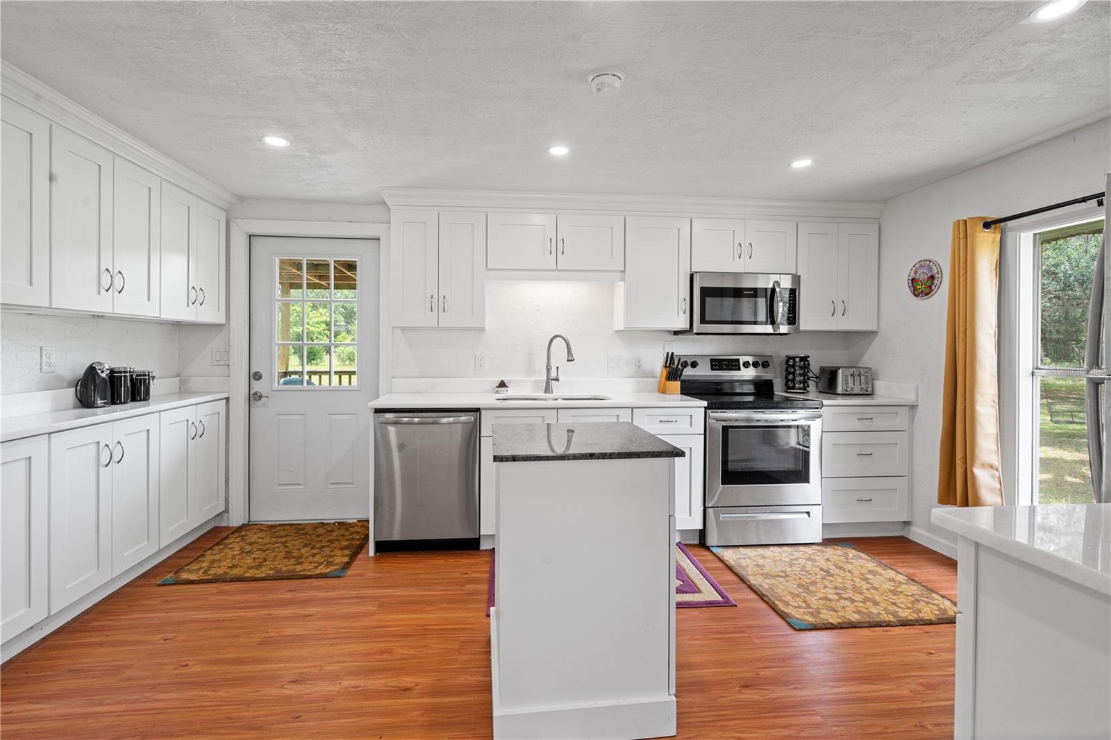 SMALL FARMS - Residential