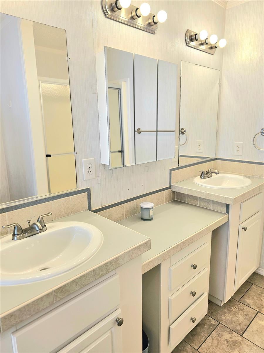 WINDMILL VILLAGE - Residential