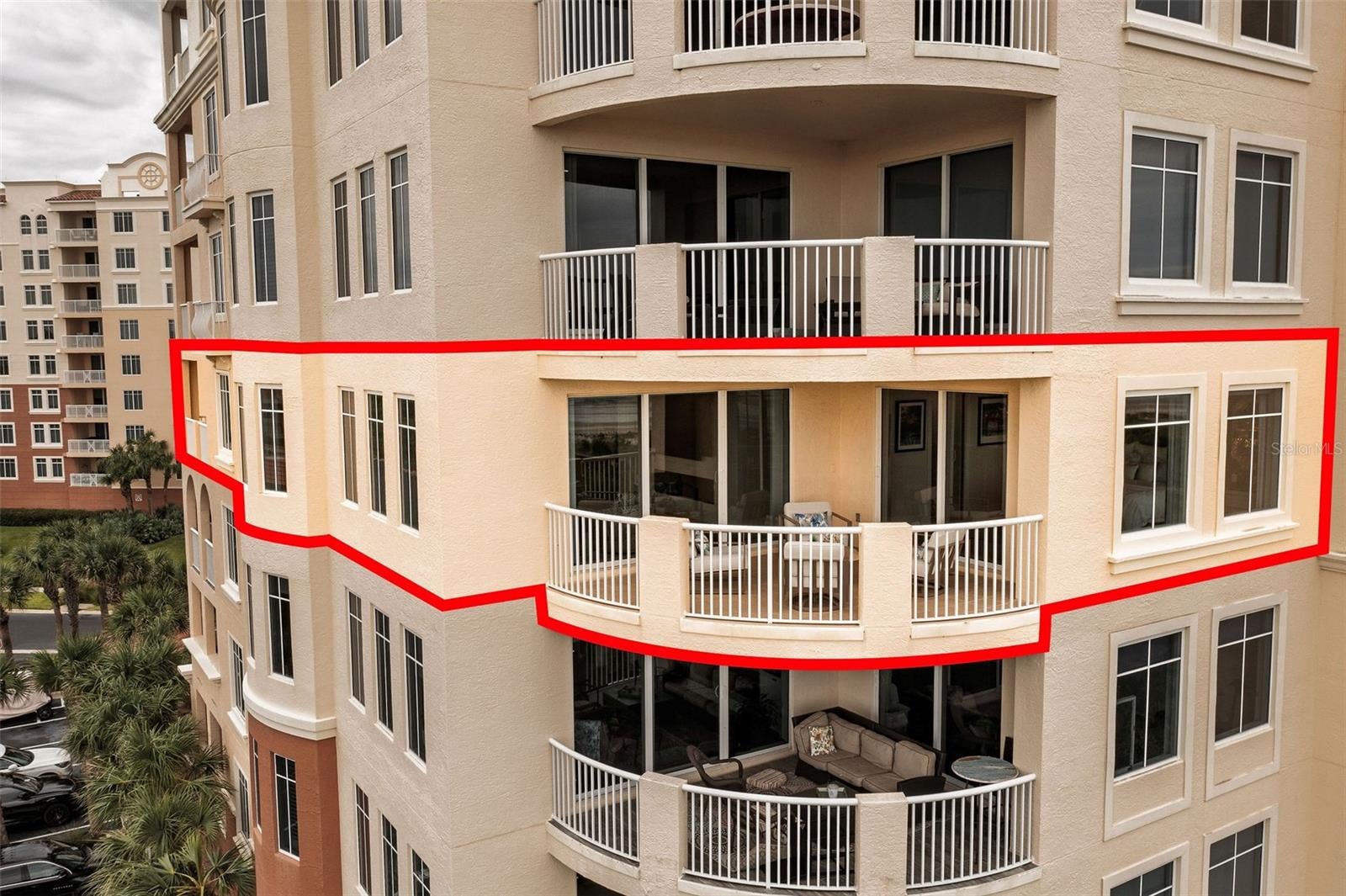 253 MINORCA BEACH WAY 506