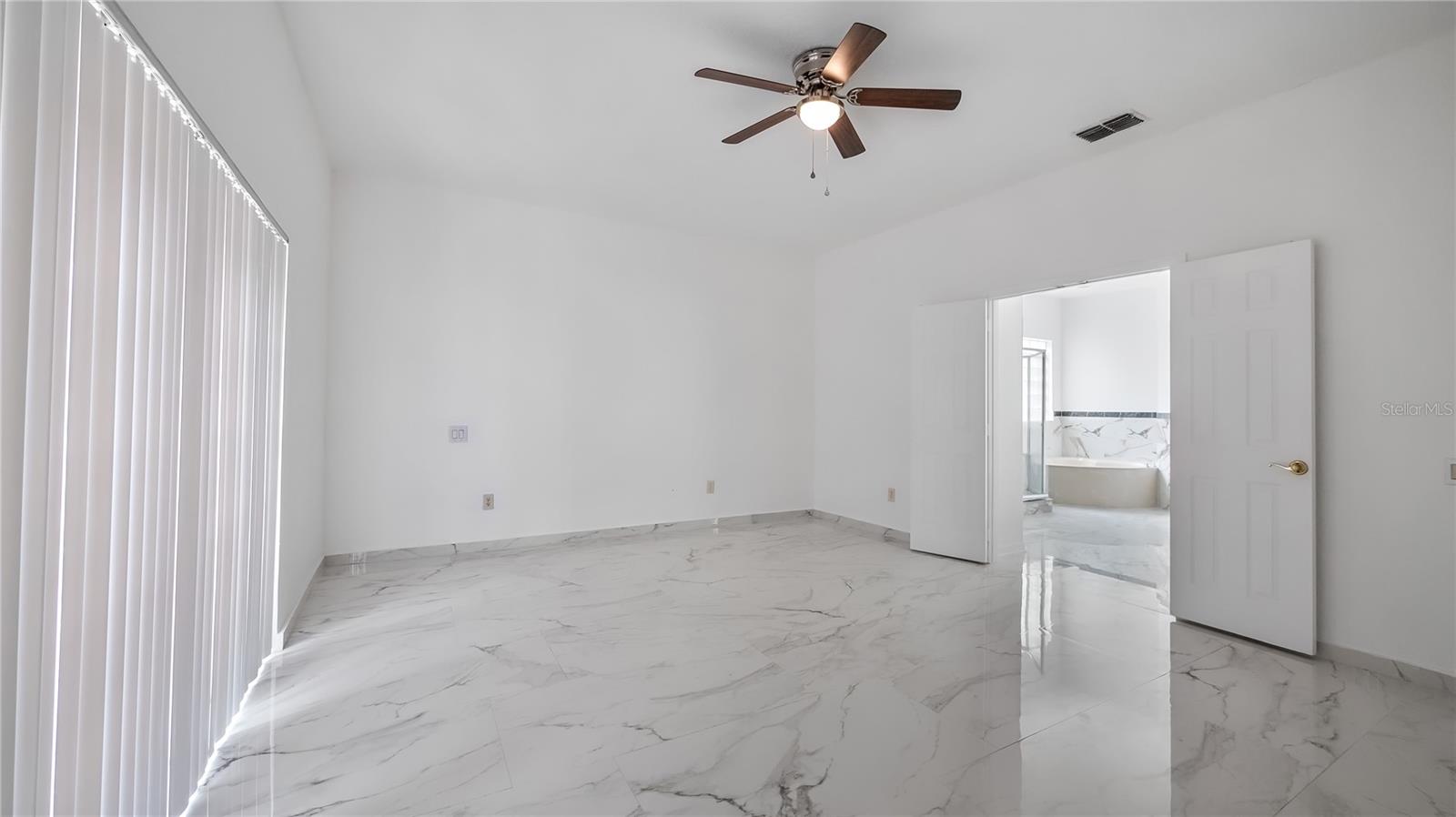 METROWEST SEC 01 - Residential Lease