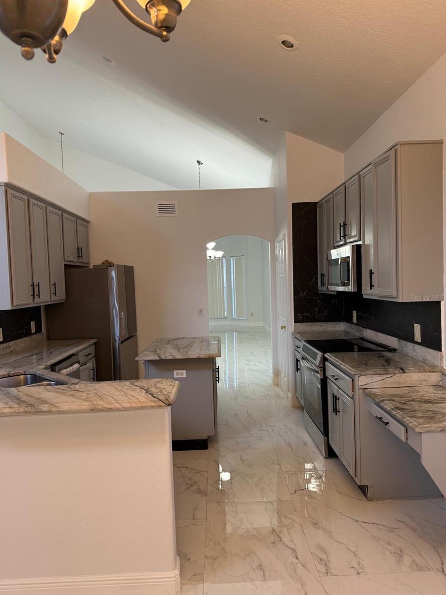 METROWEST SEC 01 - Residential Lease