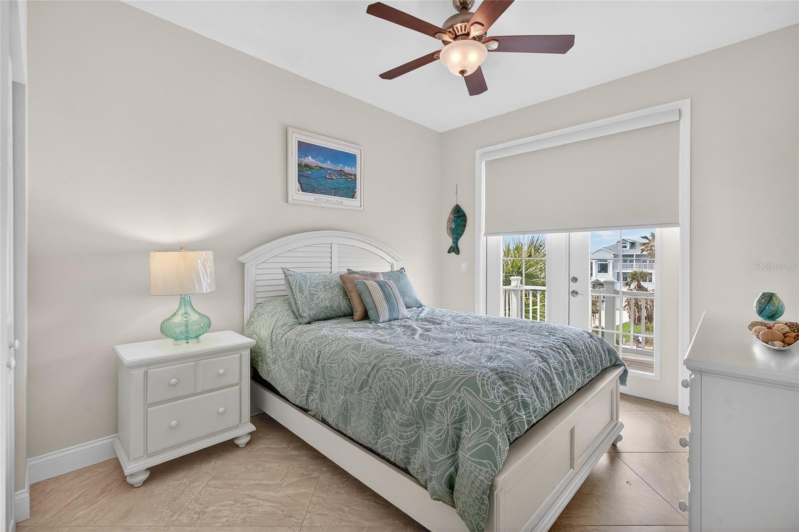 KANAHA BEACH - Residential