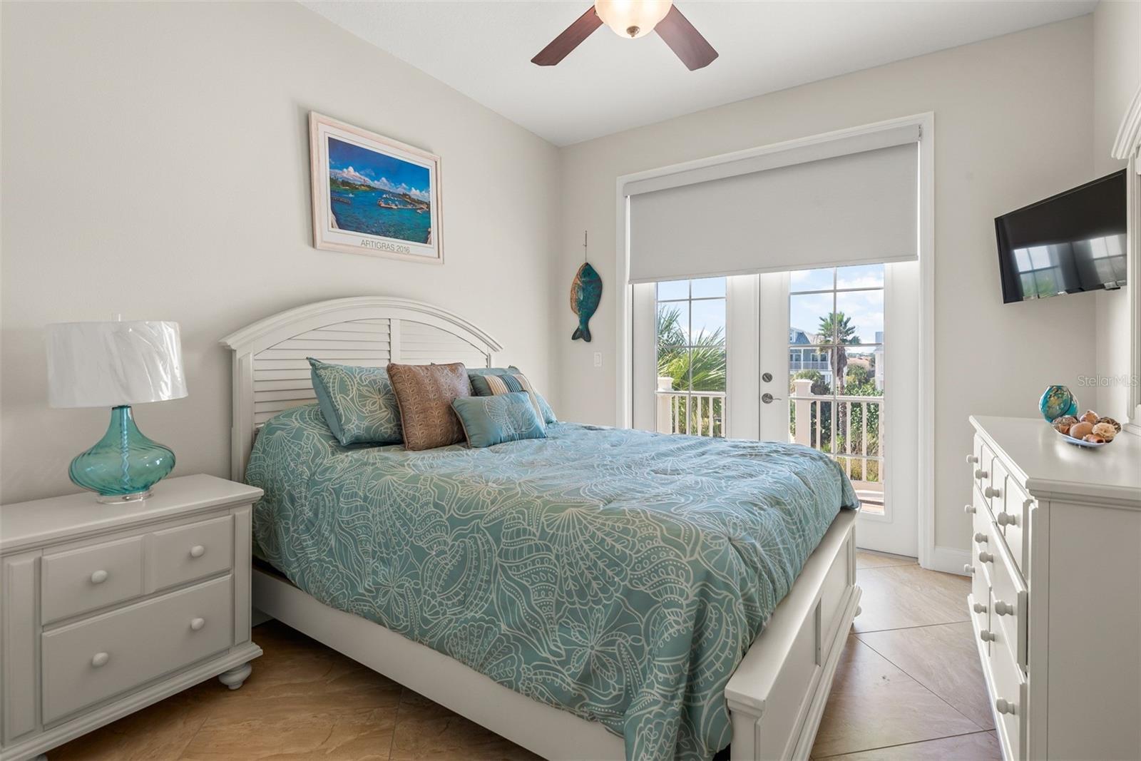 KANAHA BEACH - Residential