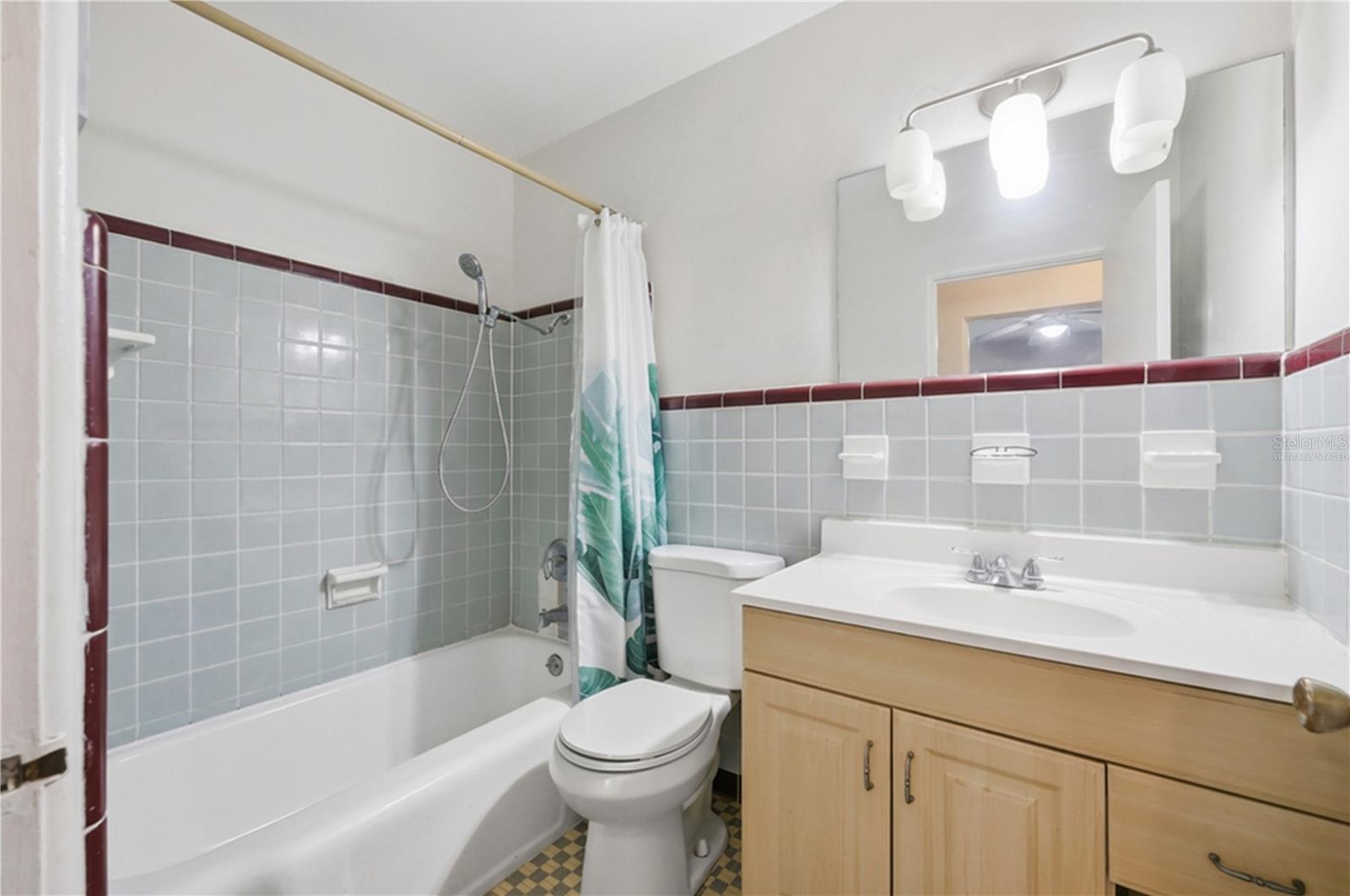 SEMINOLE PARK - Residential Income