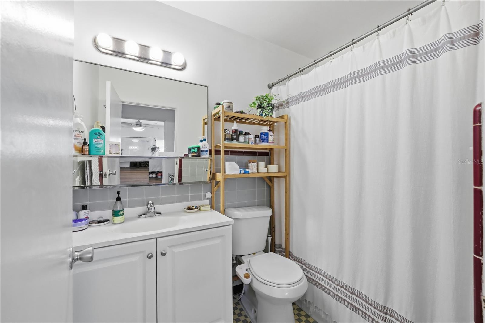 SEMINOLE PARK - Residential Income