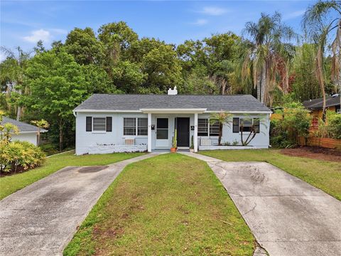 Photo of 35 N Hillside Avenue, Orlando, FL 32803 (MLS # O6396355)