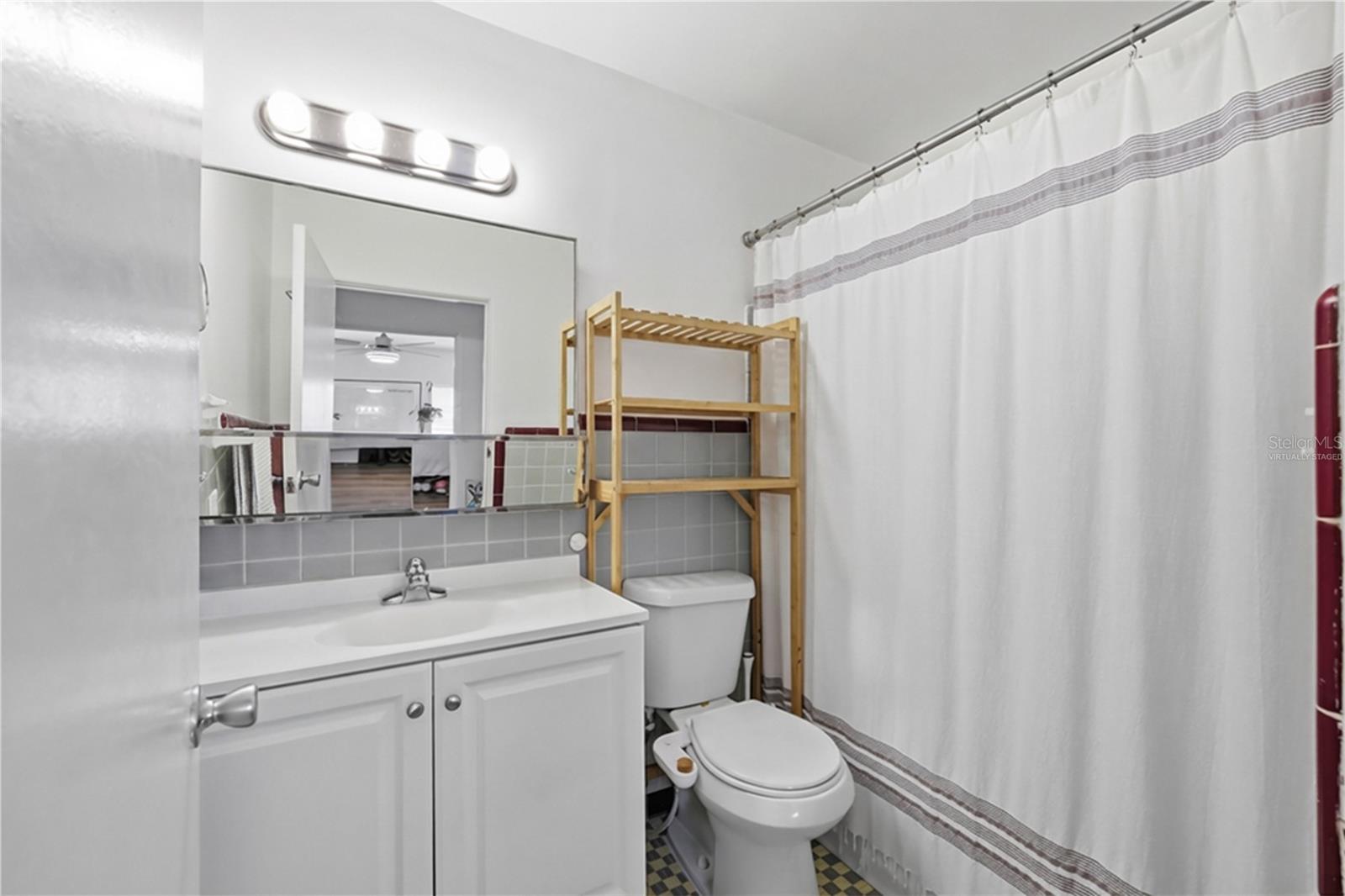 SEMINOLE PARK - Residential Income